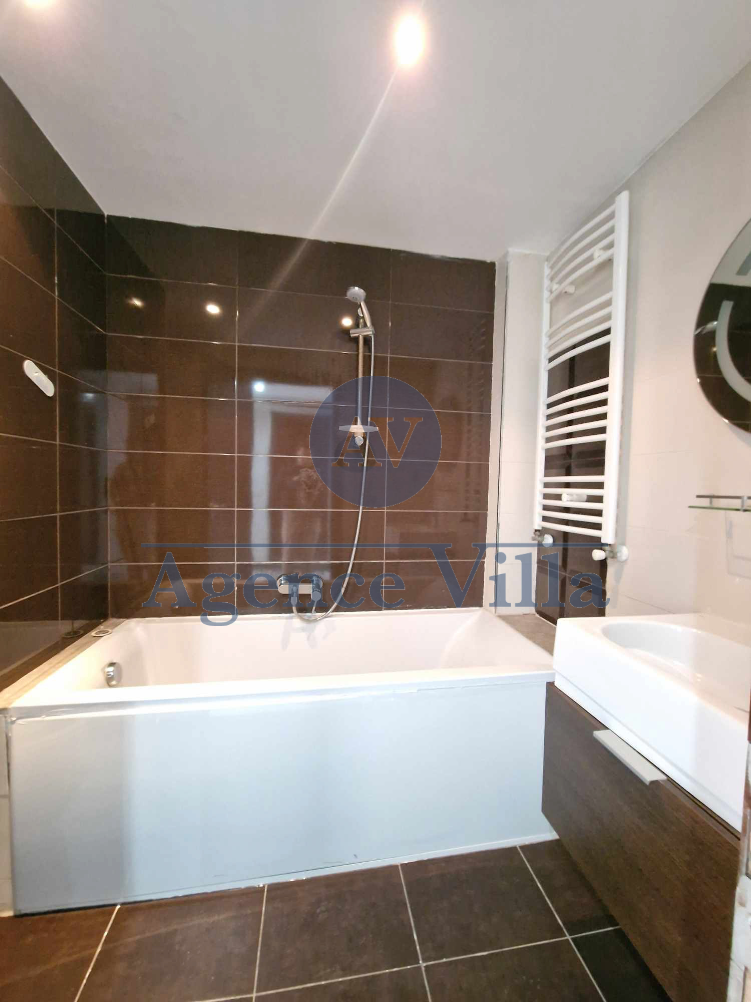 Ain Zaghouan&nbsp;Ain Zaghouan&nbsp;Location&nbsp;Duplex&nbsp;Un duplex s3 � ain zaghouan nord