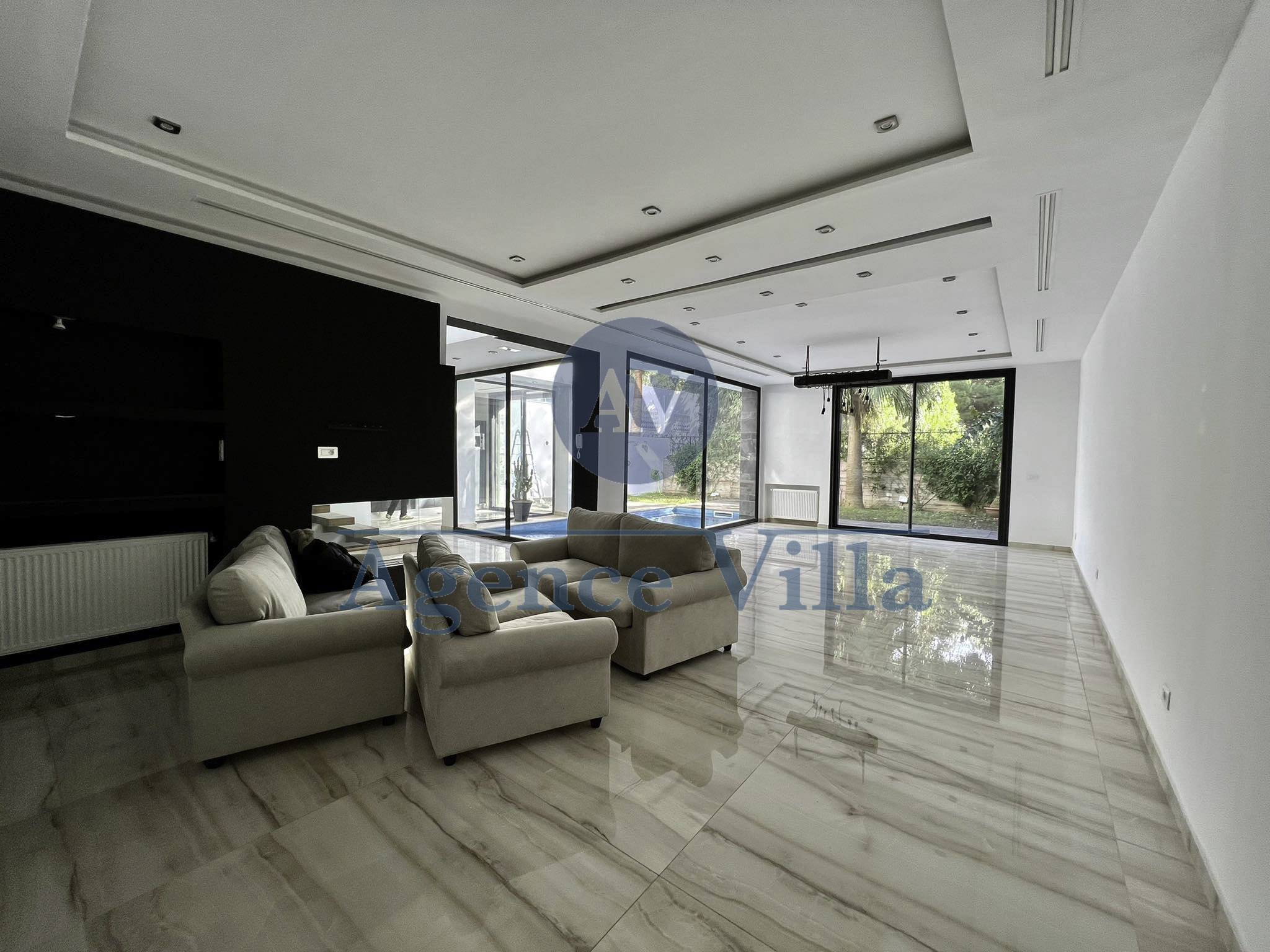 La Marsa Marsa Safsaf Location Duplex Un triplex meubl  la marsa