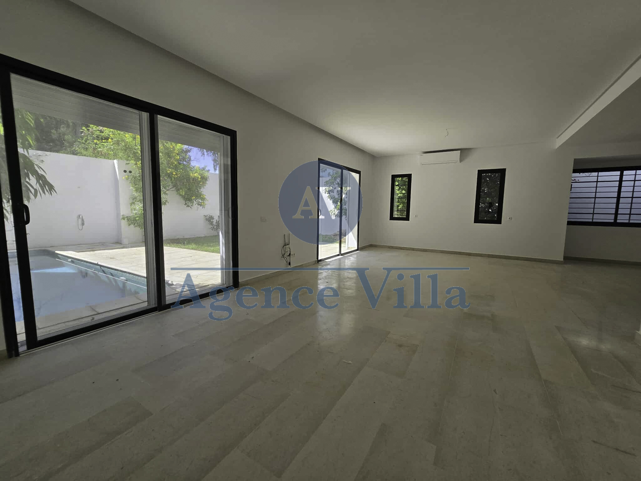 La Marsa Gammart Location Maisons Une villa  gammarth avec piscine et jardin