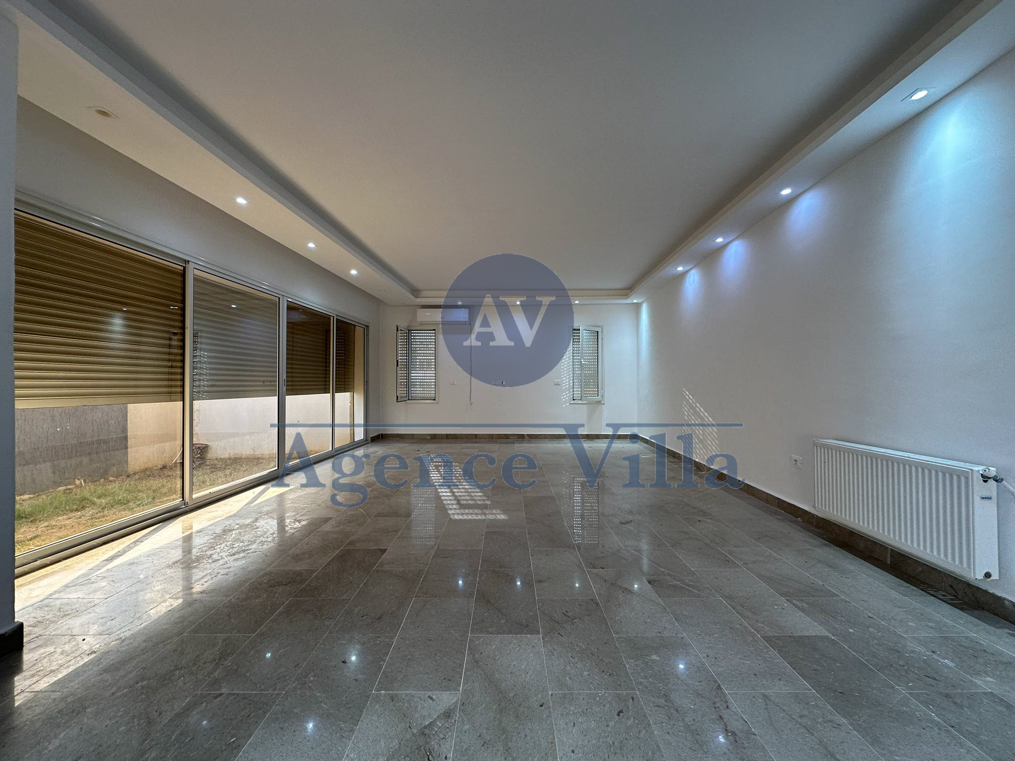 Ain Zaghouan&nbsp;Jardins de Carthage&nbsp;Location&nbsp;Duplex&nbsp;Villa s4 avec jardin � jardins de carthage