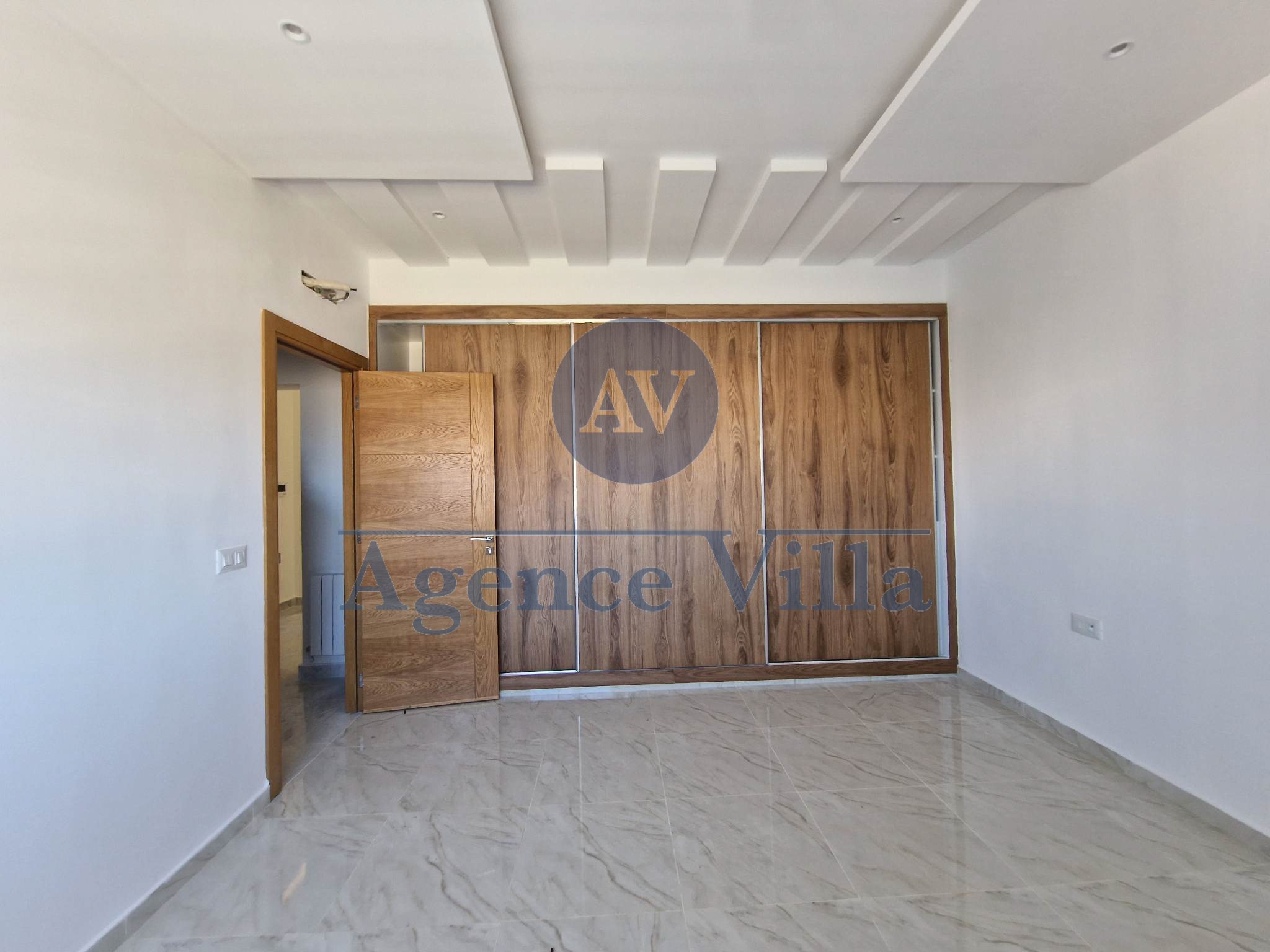 La Soukra Chotrana 1 Location Duplex Une villa  chotrana1 avec piscine