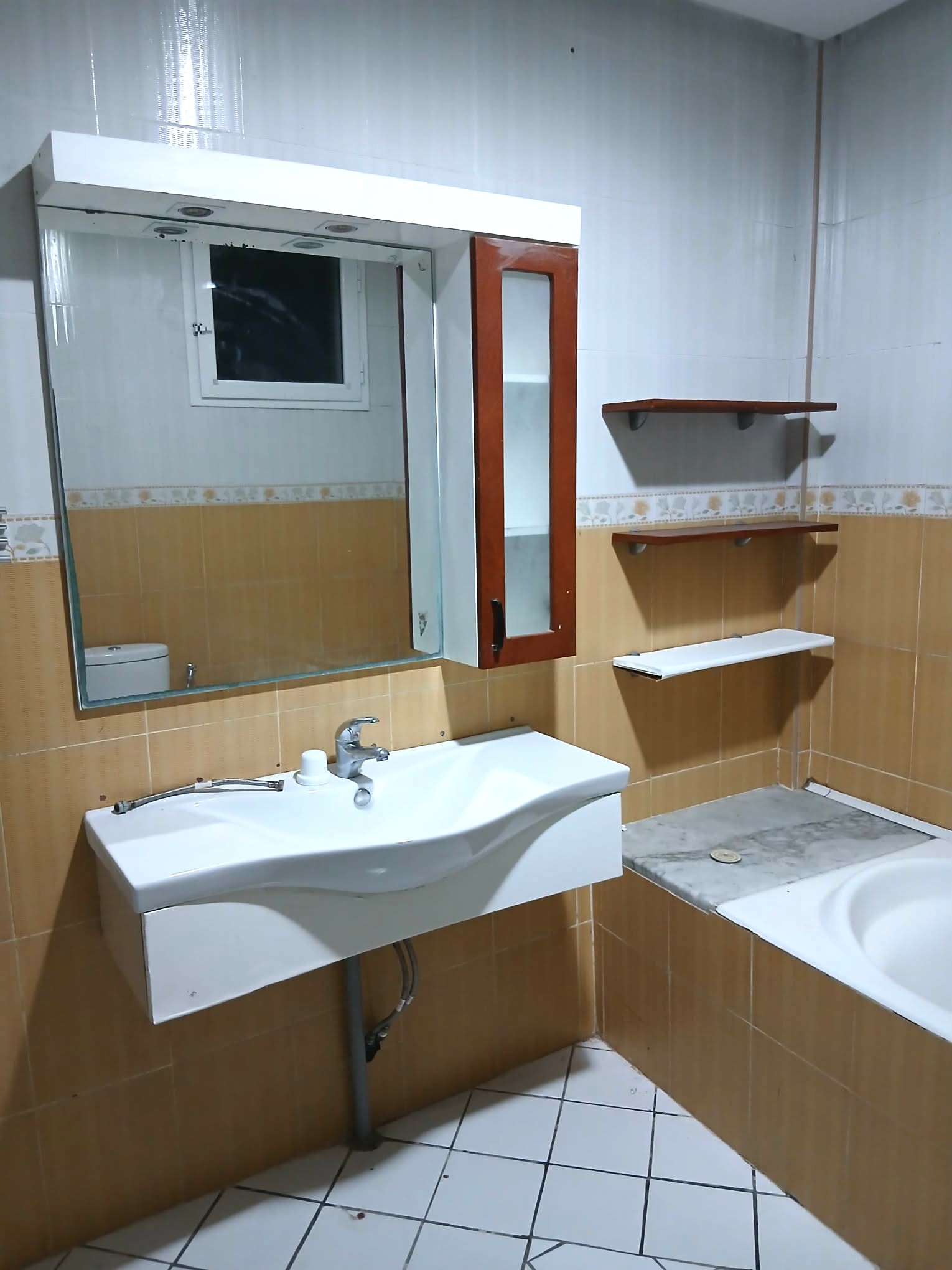 La Marsa Gammart Location Appart. 3 pices Etage de villa