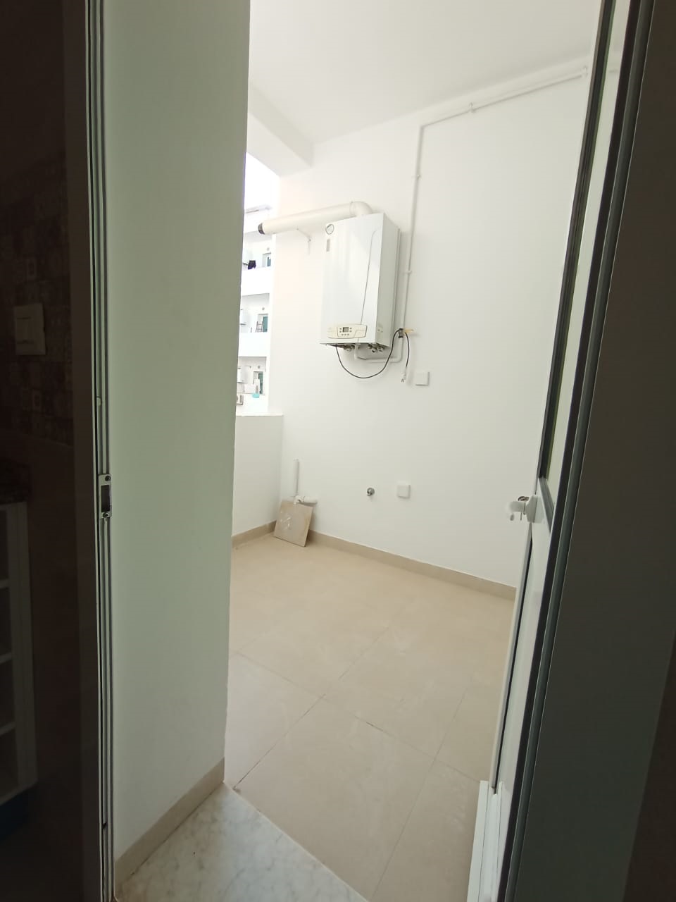 La Marsa El Aouina Vente Appart. 2 pices Apprtement splus 1  cit el wahat