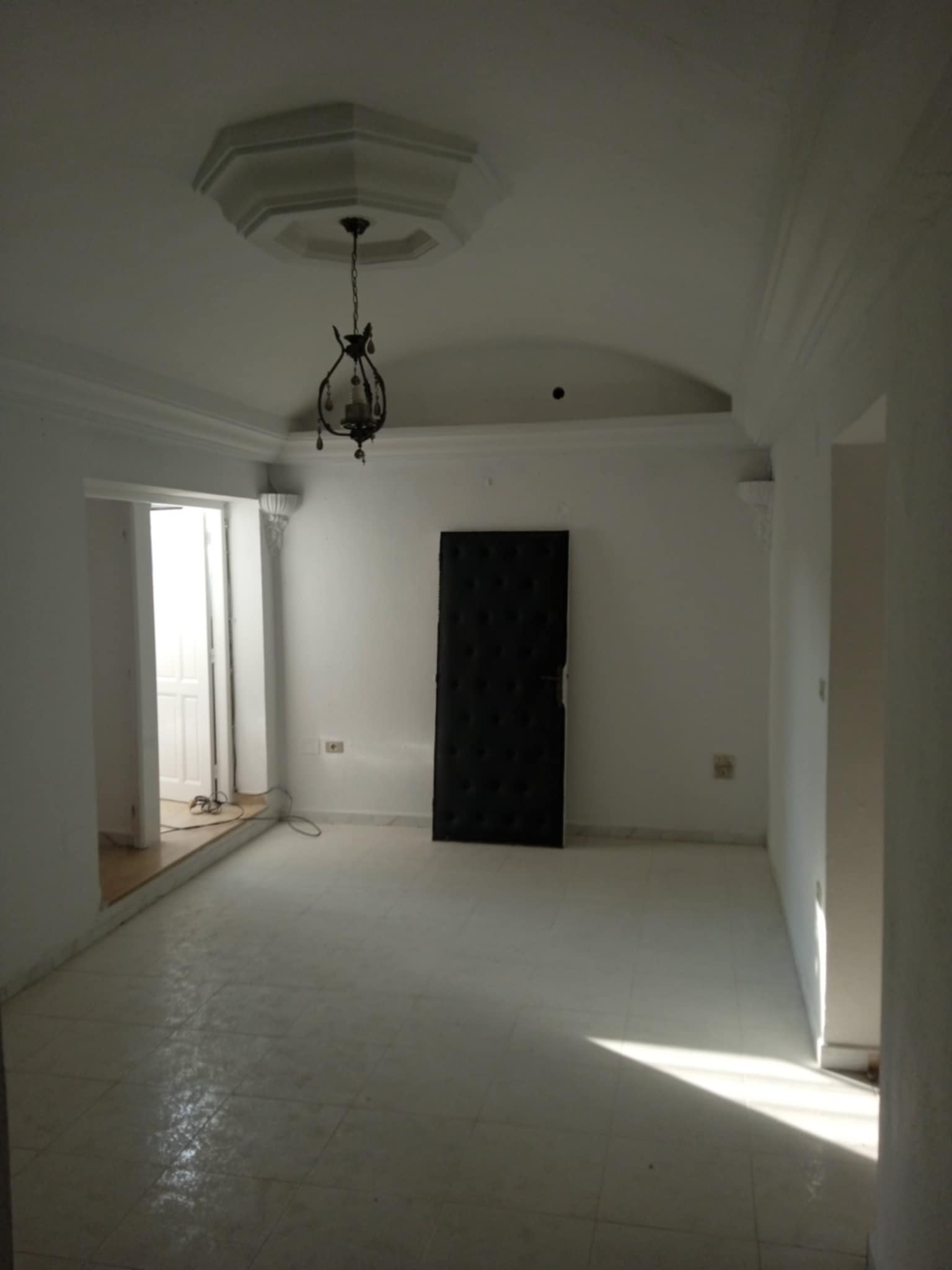 Nabeul&nbsp;Nabeul&nbsp;Location&nbsp;Appart. 4 pi�ces&nbsp;Appartement  � usage bureau en plein centre ville