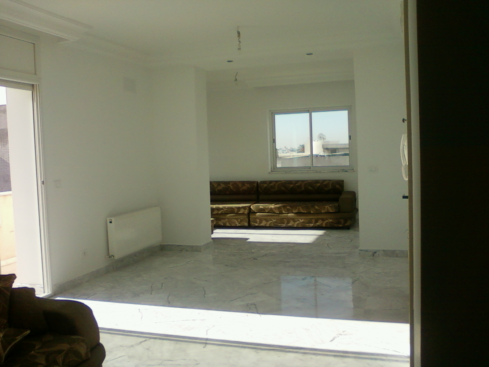 Ain Zaghouan Ain Zaghouan Location Appart. 3 pices S2  hst spacieux ain zaghouan nord