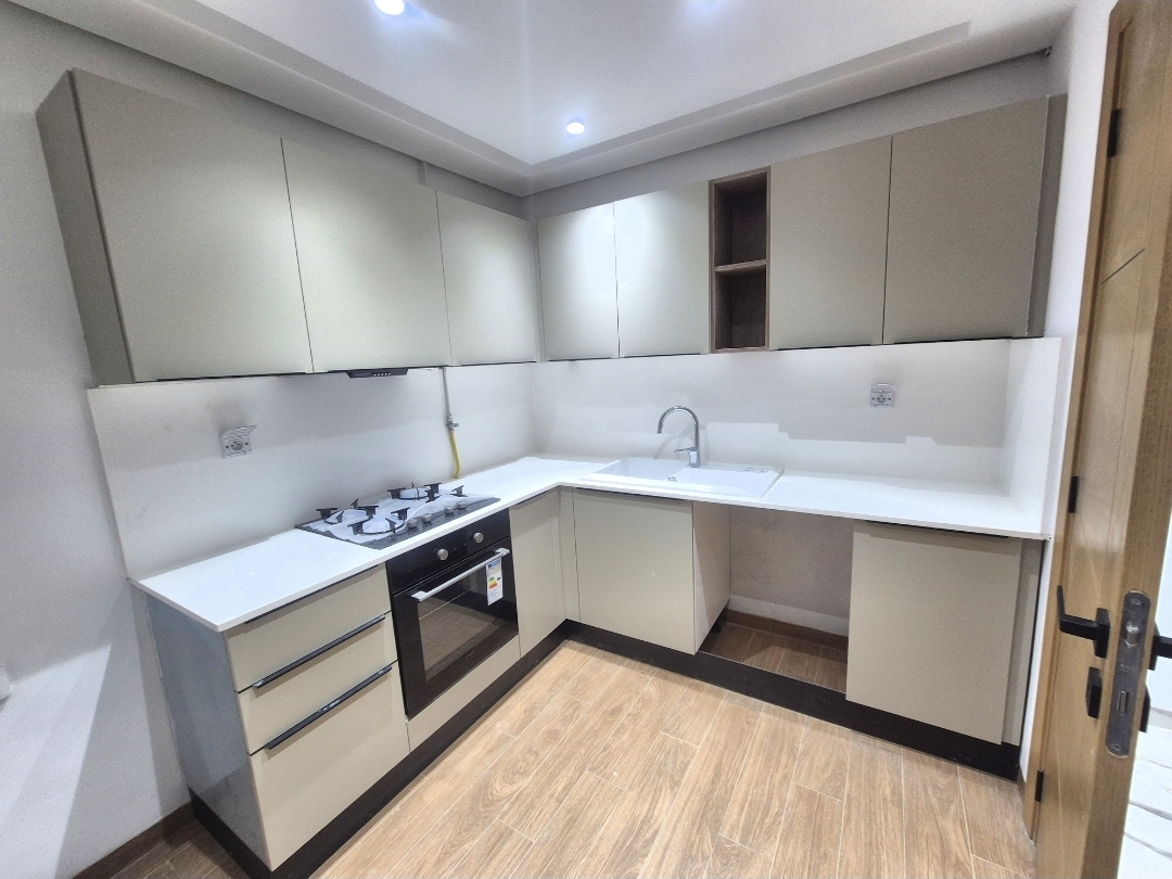 Mnihla Jardins d'el Menzah Location Appart. 1 pice S1 jardins del menzah 2 cte isc