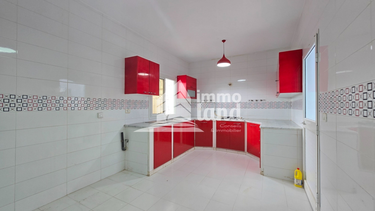 La Marsa Sidi Daoud Location Appart. 3 pices Rdc de villa s3 avec entre indpendante la marsa