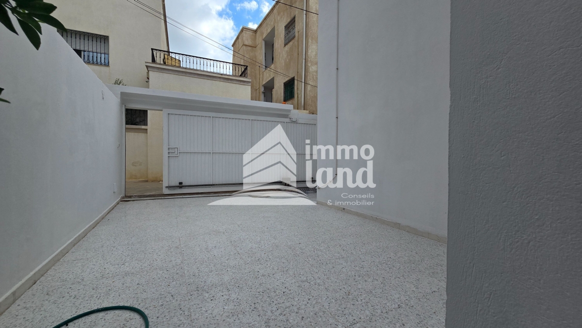 La Marsa Sidi Daoud Location Appart. 3 pices Rdc de villa s3 avec entre indpendante la marsa