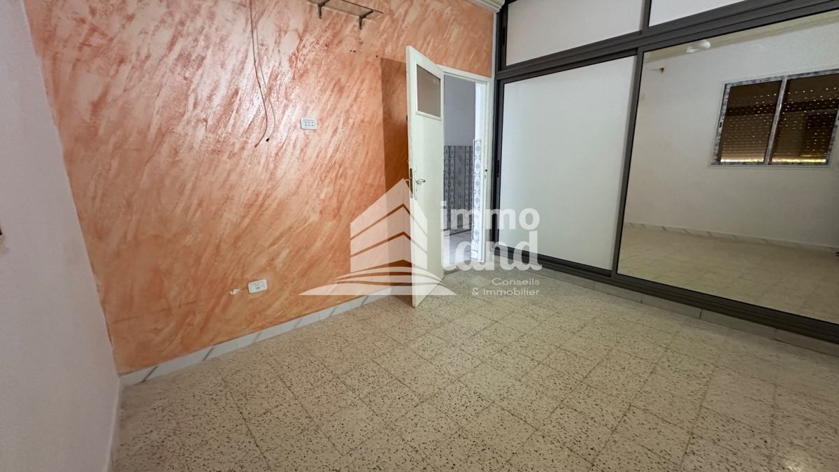 La Marsa Marsa Erriadh Location Appart. 3 pices Rdc s2 entre indpendante  la marsa