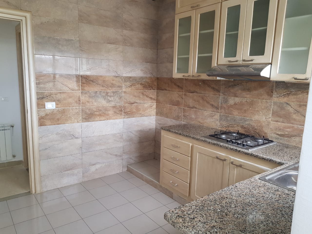 La Soukra La Soukra Location Appart. 3 pices Soukra tage de villa