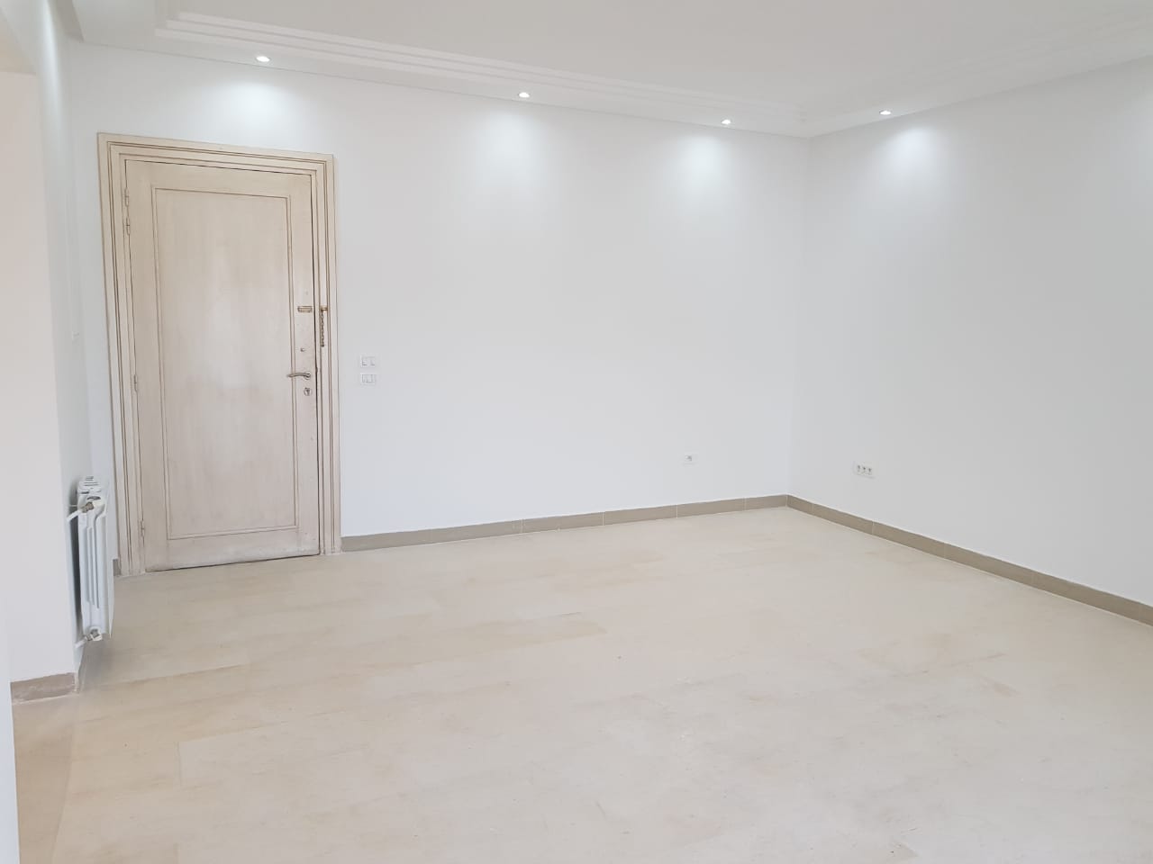 La Soukra La Soukra Location Appart. 3 pices Soukra tage de villa