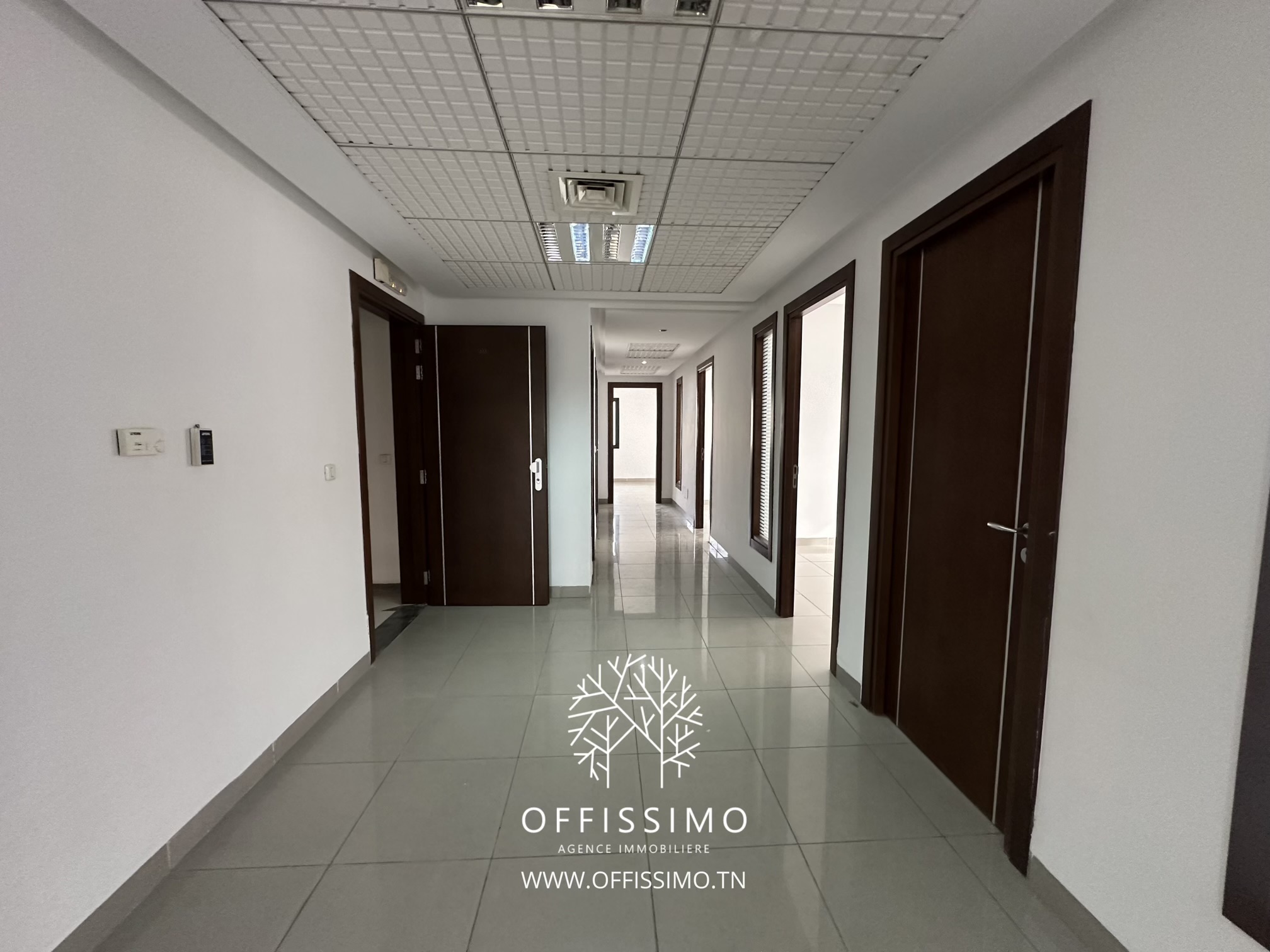 La Marsa&nbsp;Berge Du Lac&nbsp;Location&nbsp;Surfaces&nbsp;Bureau 5 pieces lac 2 haut standing vue d�gager