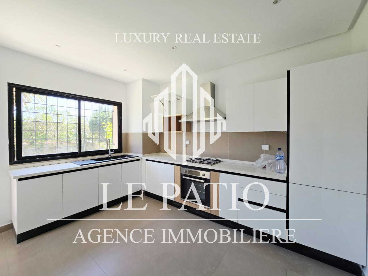 La Marsa&nbsp;Gammart&nbsp;Location&nbsp;Maisons&nbsp;Vvlla s3 avec jardin et piscine � gammarth