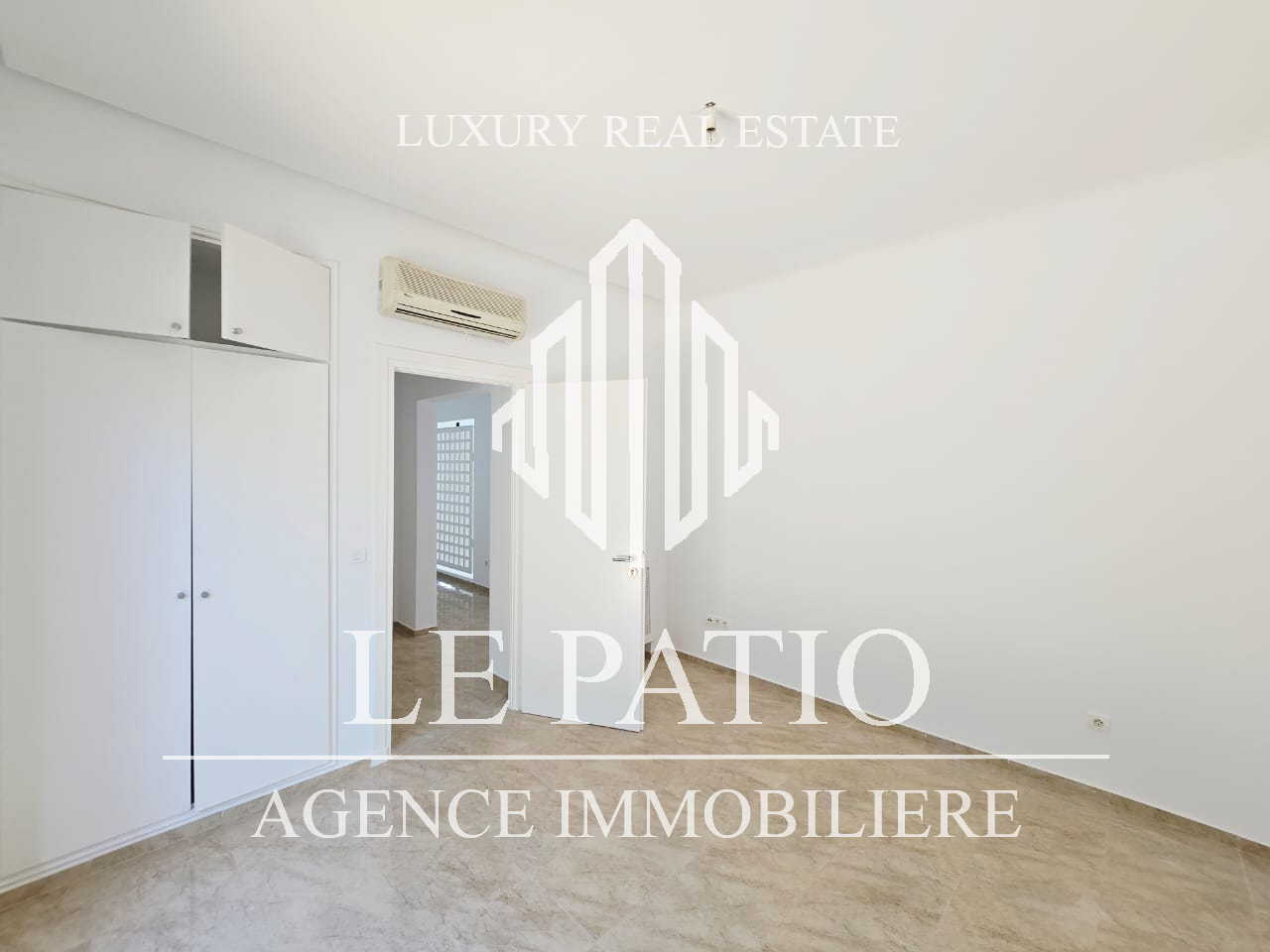 La Marsa&nbsp;Gammart&nbsp;Location&nbsp;Maisons&nbsp;Vvlla s3 avec jardin et piscine � gammarth