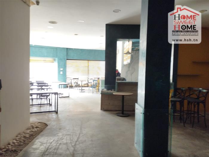 El Kram&nbsp;Le Kram&nbsp;Bureaux & Commerces&nbsp;Fond de Commerce&nbsp;Local commercial corner au kram