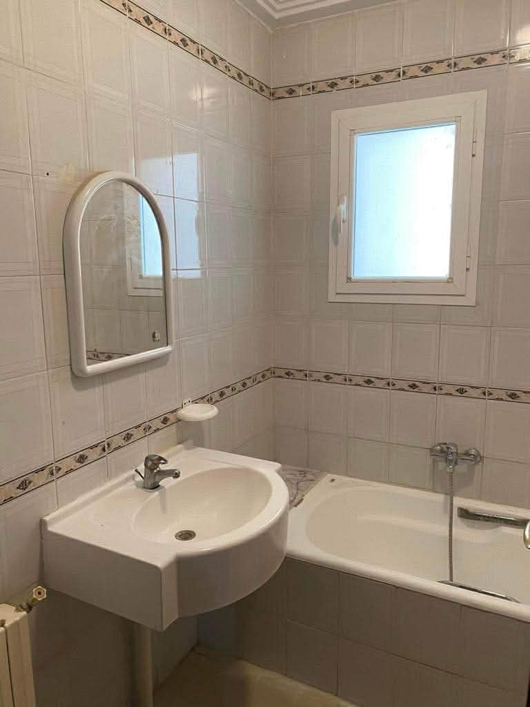 Ariana Ville&nbsp;El Menzah 7&nbsp;Location&nbsp;Appart. 4 pi�ces&nbsp;Appart s3 haut standing � menzah 7bis