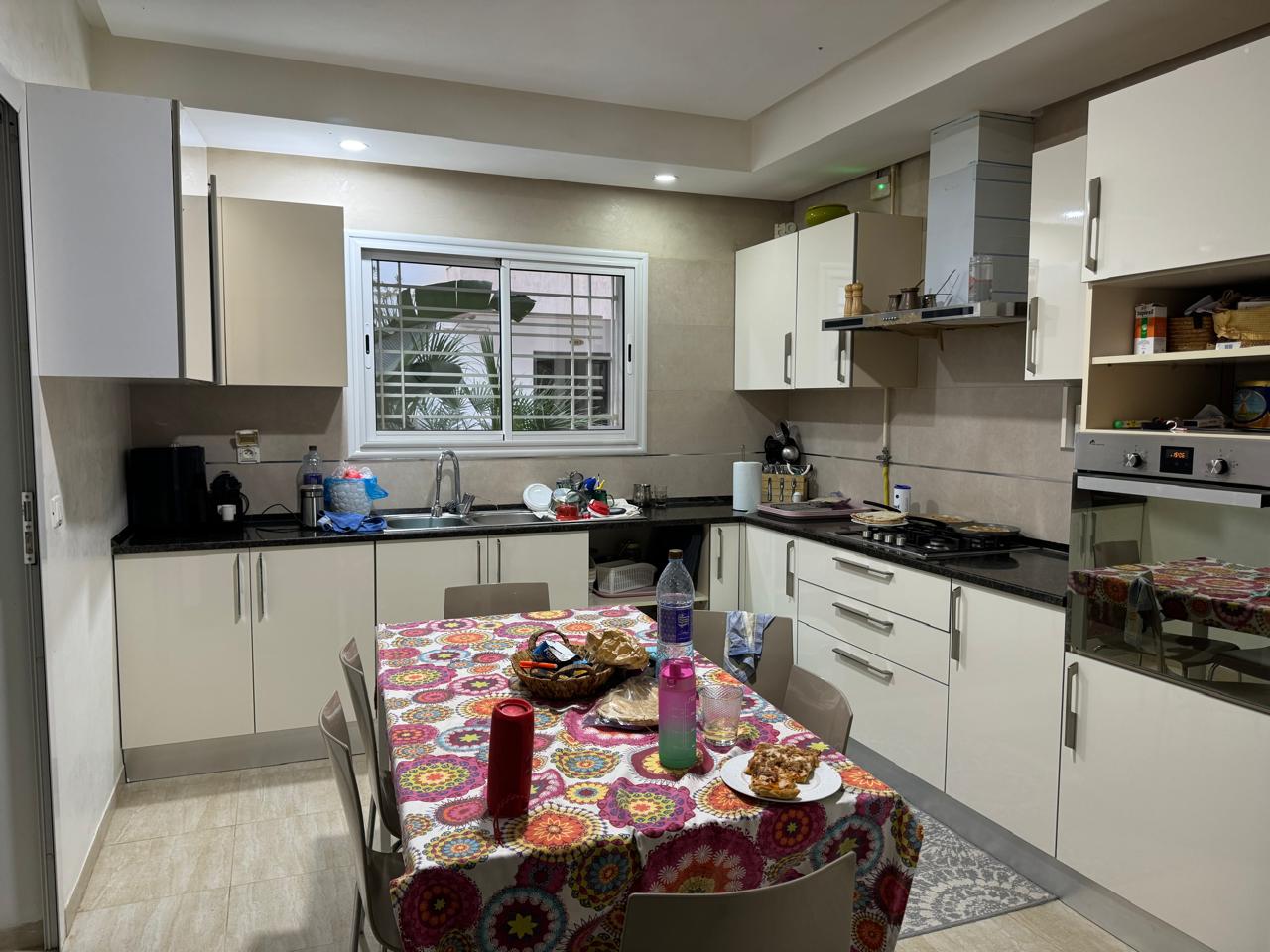 La Soukra La Soukra Bureaux & Commerces Bureau Joli appartement s3 au rdc  soukra