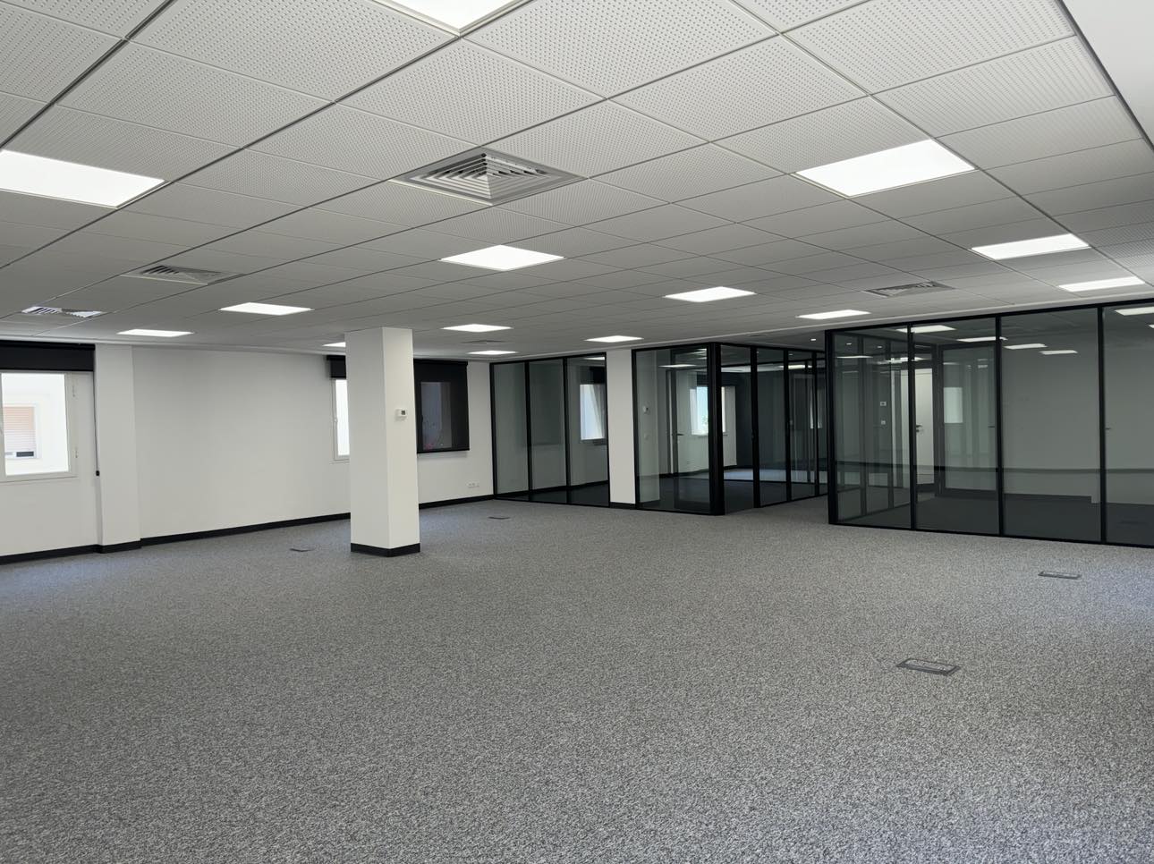La Marsa Berge Du Lac Bureaux & Commerces Bureau Super bureau 300 m2 retap  neuf au lac 1