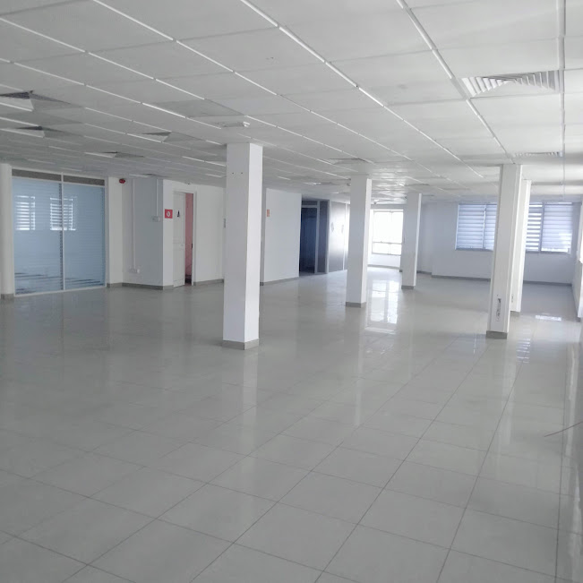 La Marsa Berge Du Lac Bureaux & Commerces Bureau Super bureau 710 m2 au lac 1