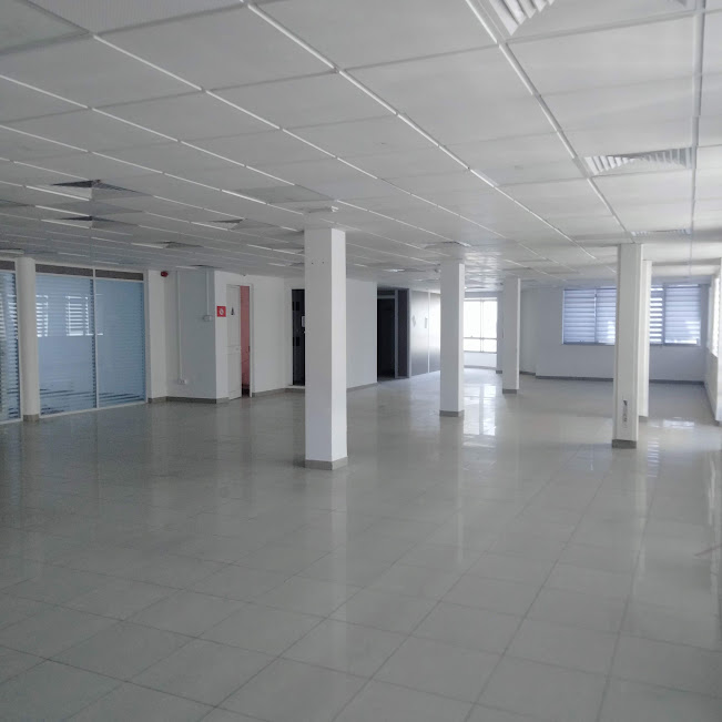 La Marsa Berge Du Lac Bureaux & Commerces Bureau Super bureau 710 m2 au lac 1