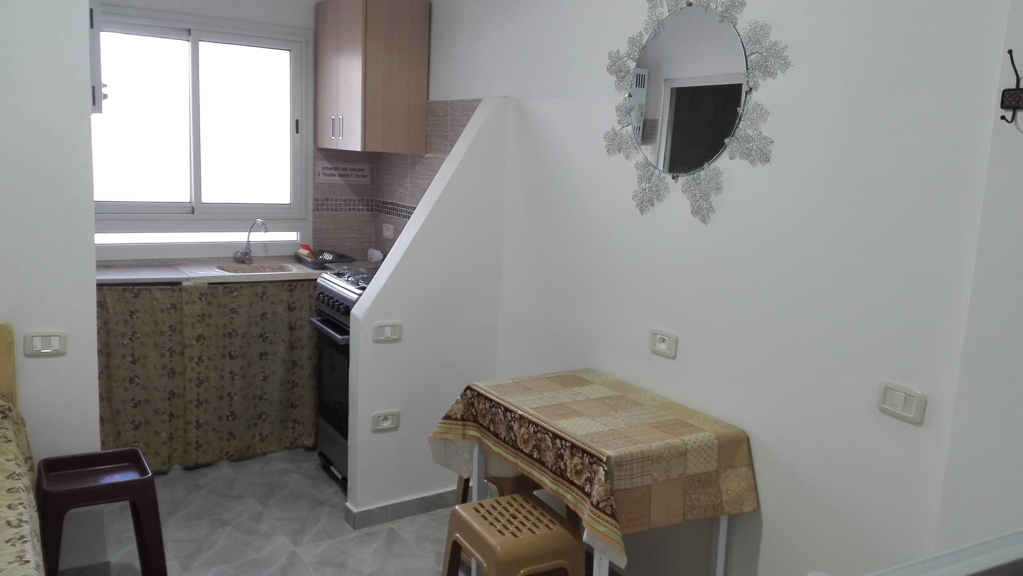 Monastir Monastir Location Appart. 1 pice Loue s0 pour une tudiante fin juin