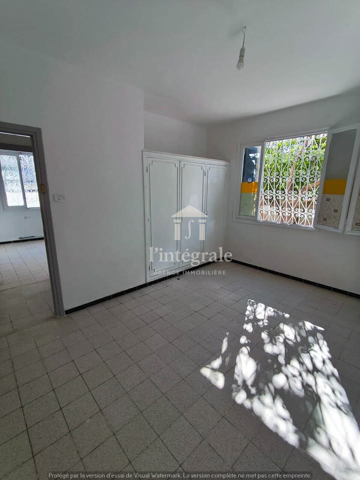 Ariana Ville El Menzah 5 Location Maisons Rez de chausse d'une villa  usage bureautique