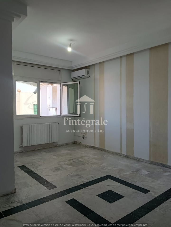 Ariana Ville Cite Ennasr 2 Location Appart. 4 pices S3 avec place de parking