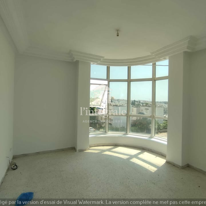 Ariana Ville Cite Ennasr 2 Location Appart. 4 pices S3 avec place de parking