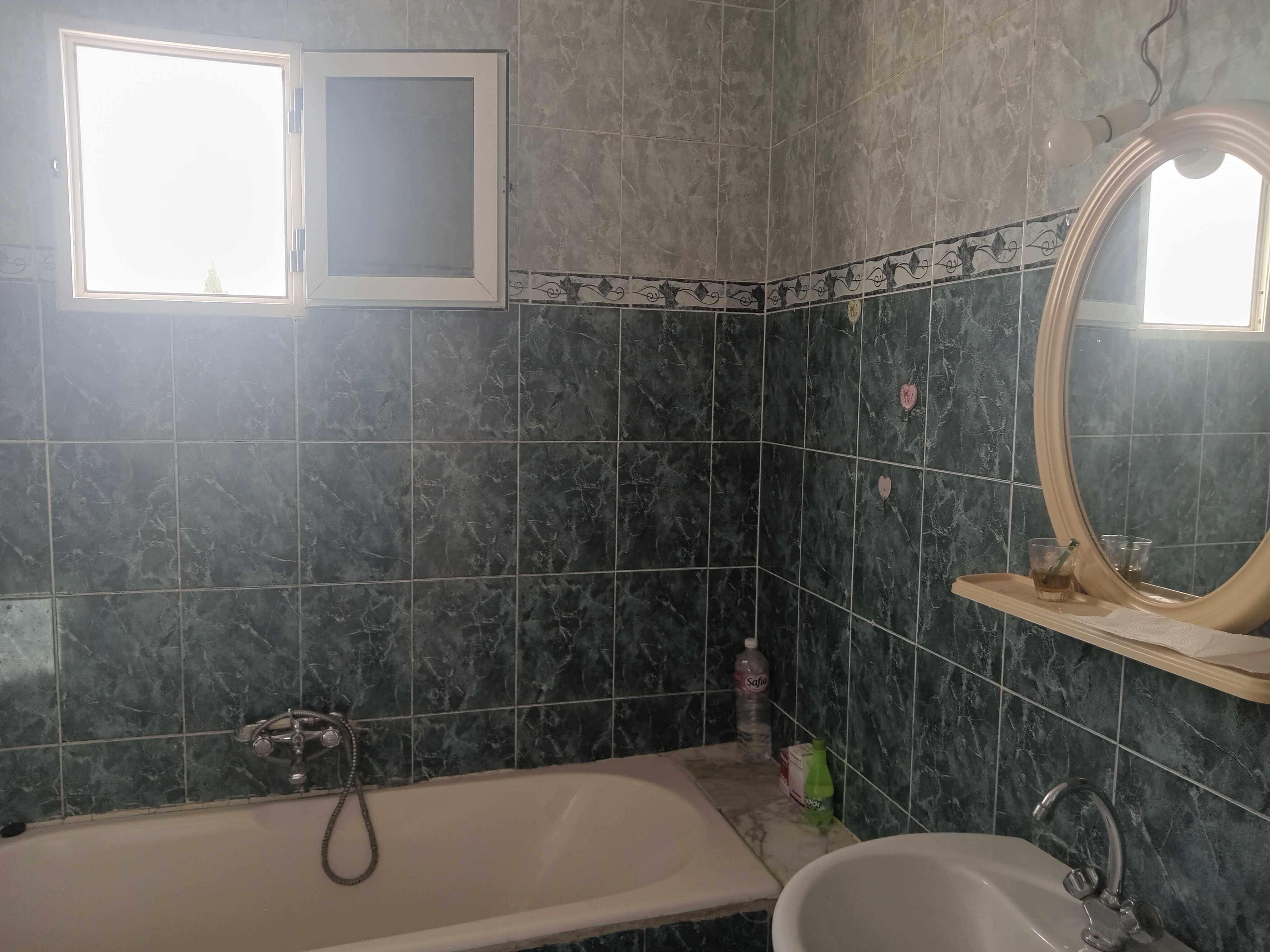 Raoued Cite Ennkhilet Location Appart. 3 pices Maison au 2eme etage