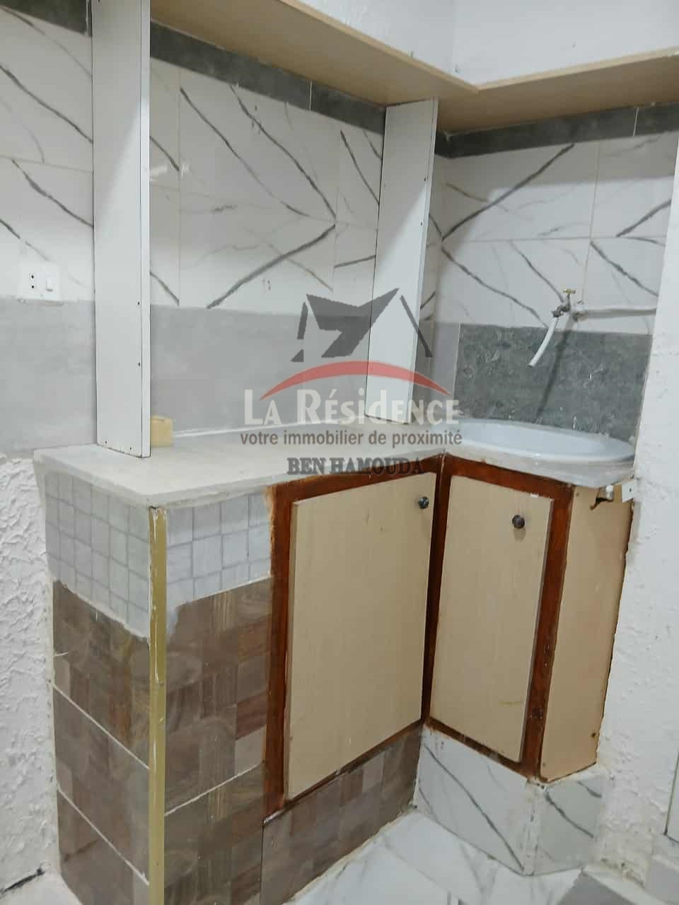Bizerte Nord Bizerte Location Appart. 2 pices Appartement  bureautique au plein centre ville