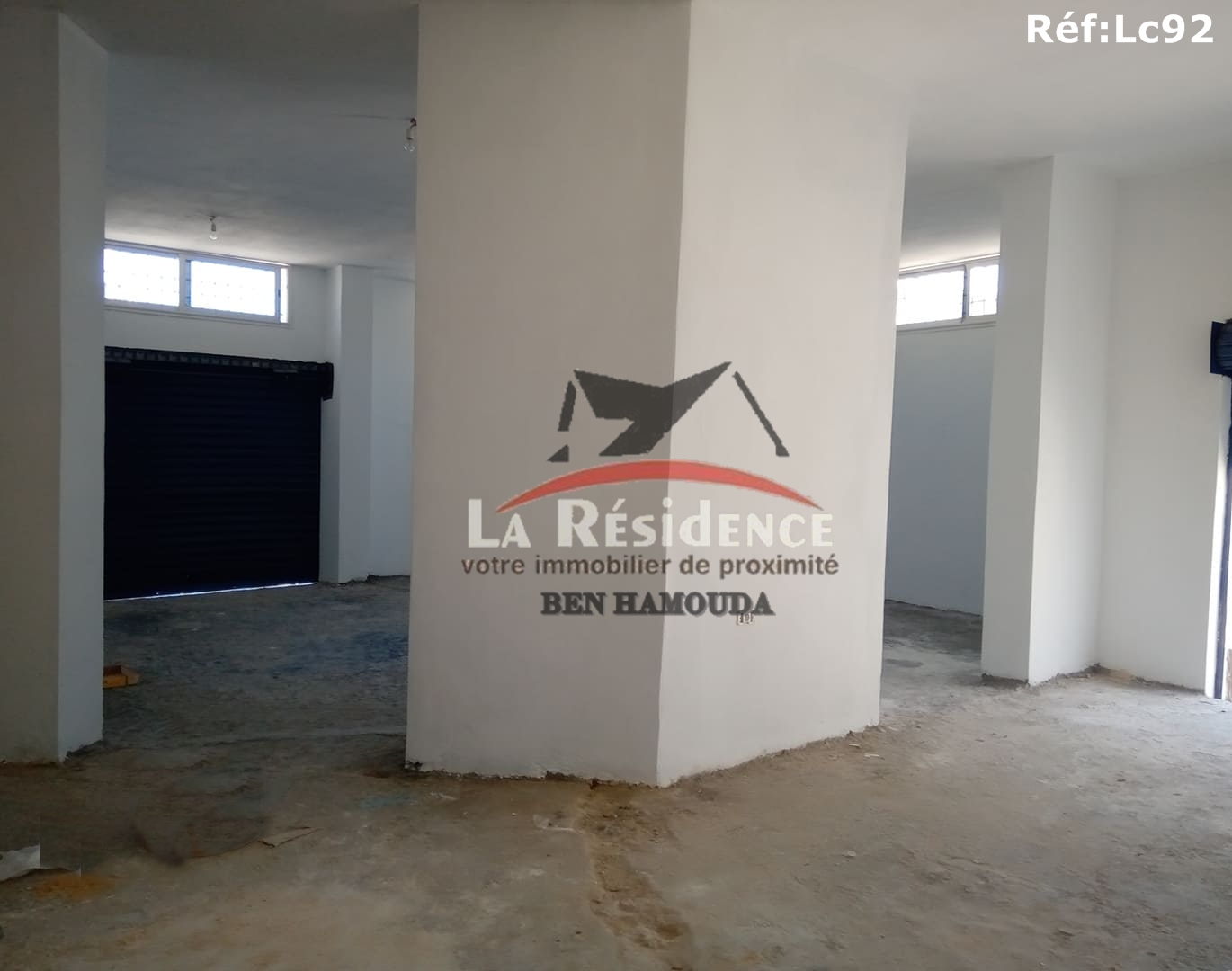 Bureaux & Commerces Surfaces