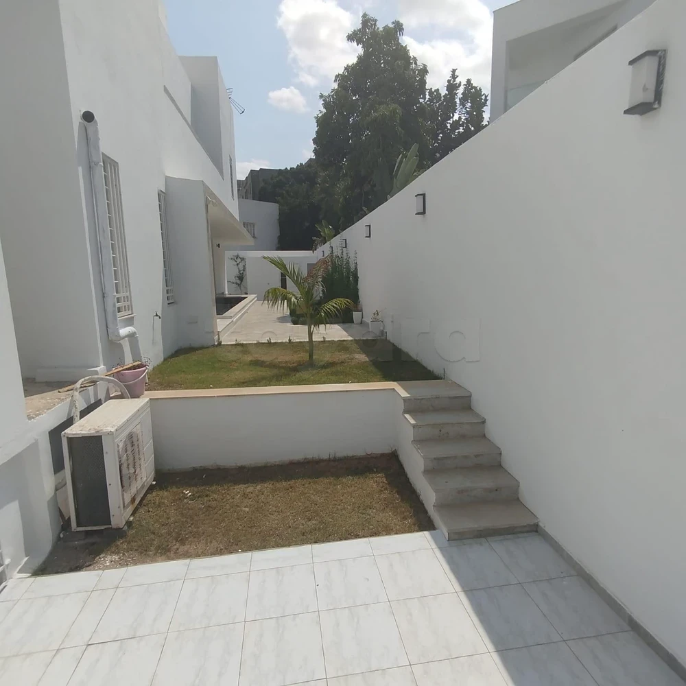 El Menzah El Manar 2 Location Appart. 1 pice Joli studio s0 vide  manar2