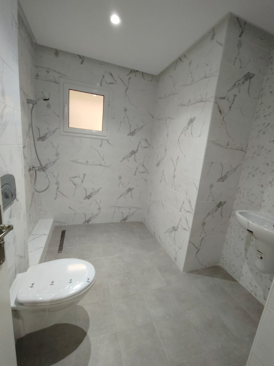 El Omrane Superieur&nbsp;El Omrane Superieur&nbsp;Vente&nbsp;Appart. 4 pi�ces&nbsp;Vnt s3 neuf omrane sup�rieur