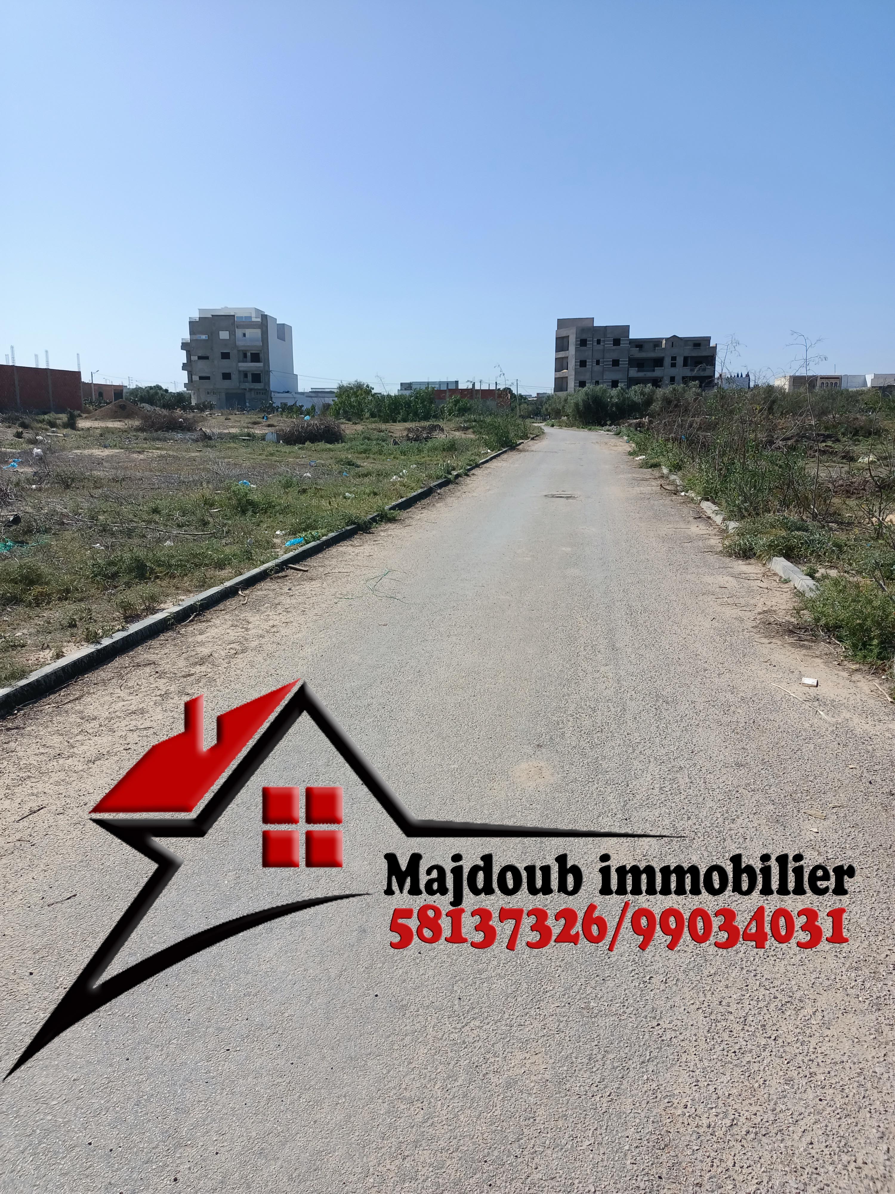 Sousse Riadh&nbsp;Zaouiet Sousse&nbsp;Terrain&nbsp;Terrain nu&nbsp;Terrain bon emplacement