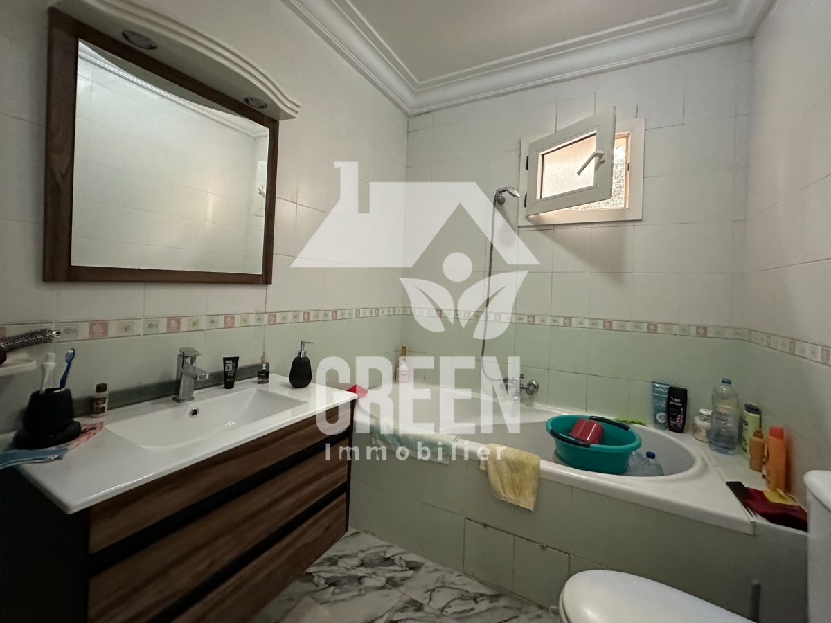 La Marsa El Aouina Vente Appart. 4 pices Appa s3  l'aouina