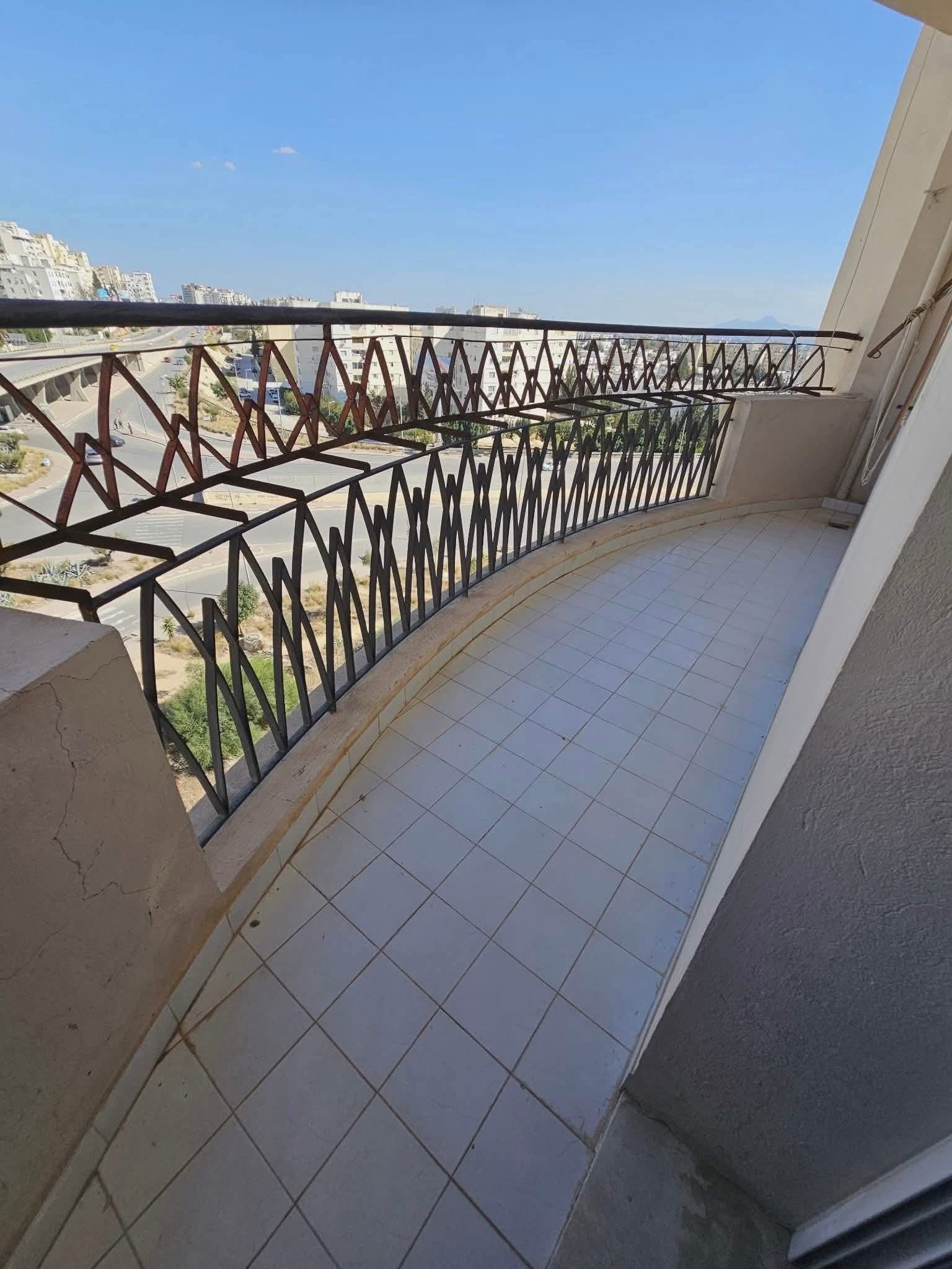 Ariana Ville El Menzah 7 Vente Appart. 4 pices S3 400 md menzah 7bis