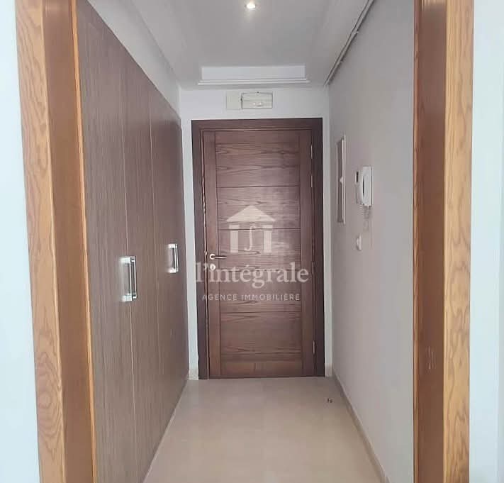 Ariana Ville Riadh Landlous Location Appart. 2 pices Vaste s1 de haut standing avec grand balcon