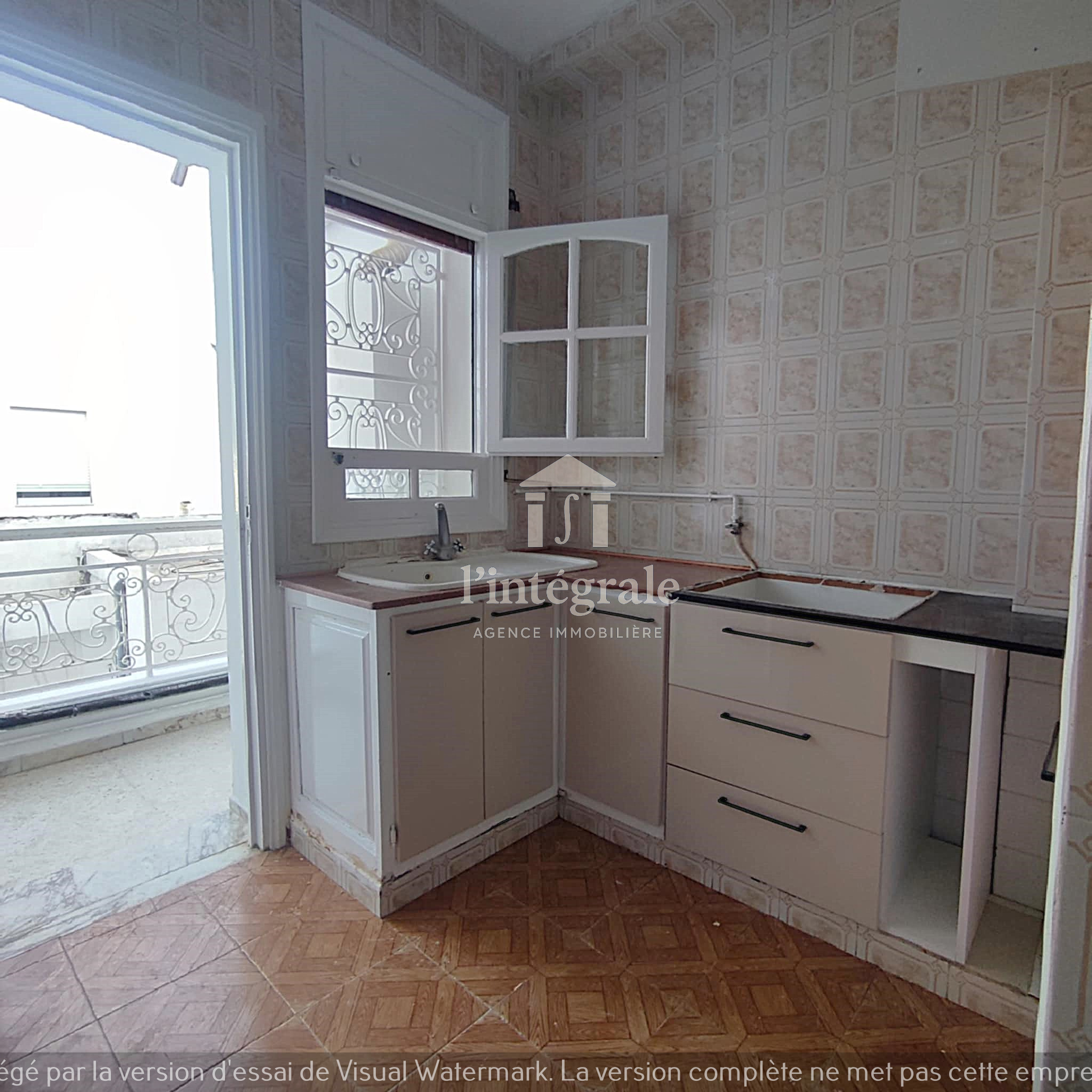 Ariana Ville Cite Ennasr 2 Location Appart. 3 pices S2 au rez de chausse