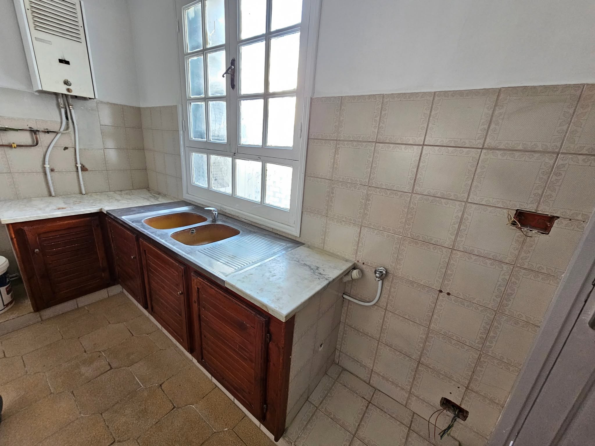 Ariana Ville El Menzah 5 Bureaux & Commerces Bureau Rdc bureautique 2000 menzah 5