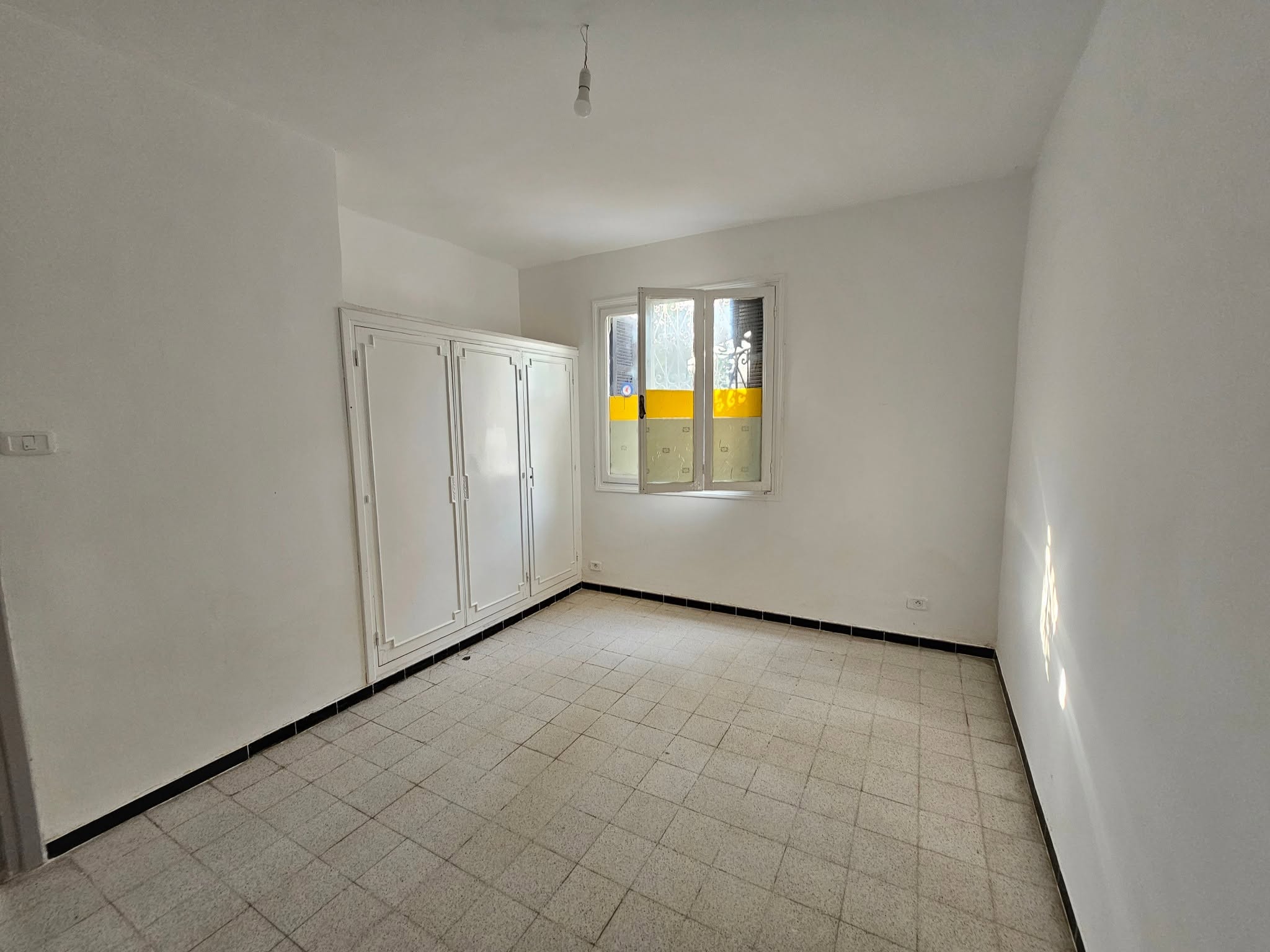 Ariana Ville El Menzah 5 Bureaux & Commerces Bureau Rdc bureautique 2000 menzah 5