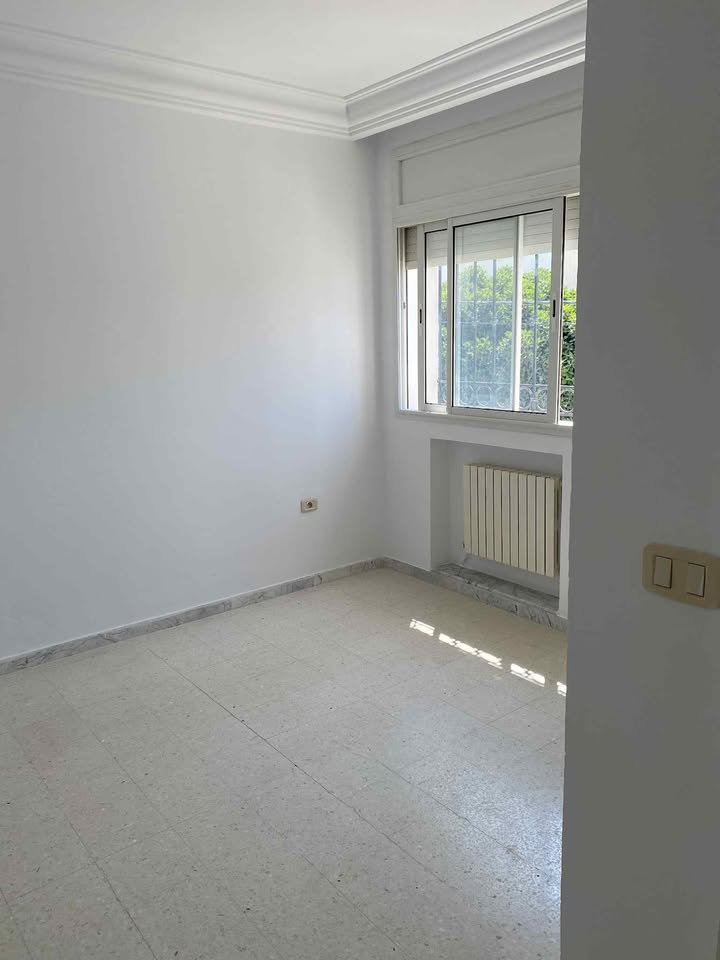 El Menzah El Manar 1 Location Appart. 3 pices S2 900 d manar 1