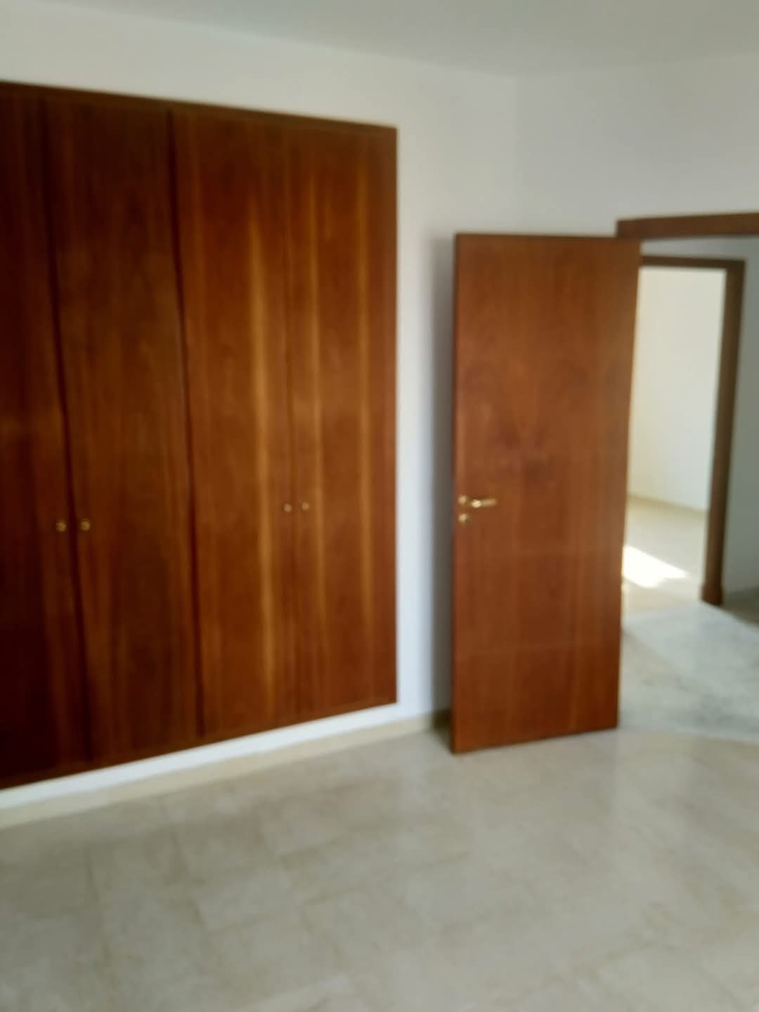 Ariana Ville Riadh Landlous Location Appart. 4 pices S3 1400 d riadh andalous