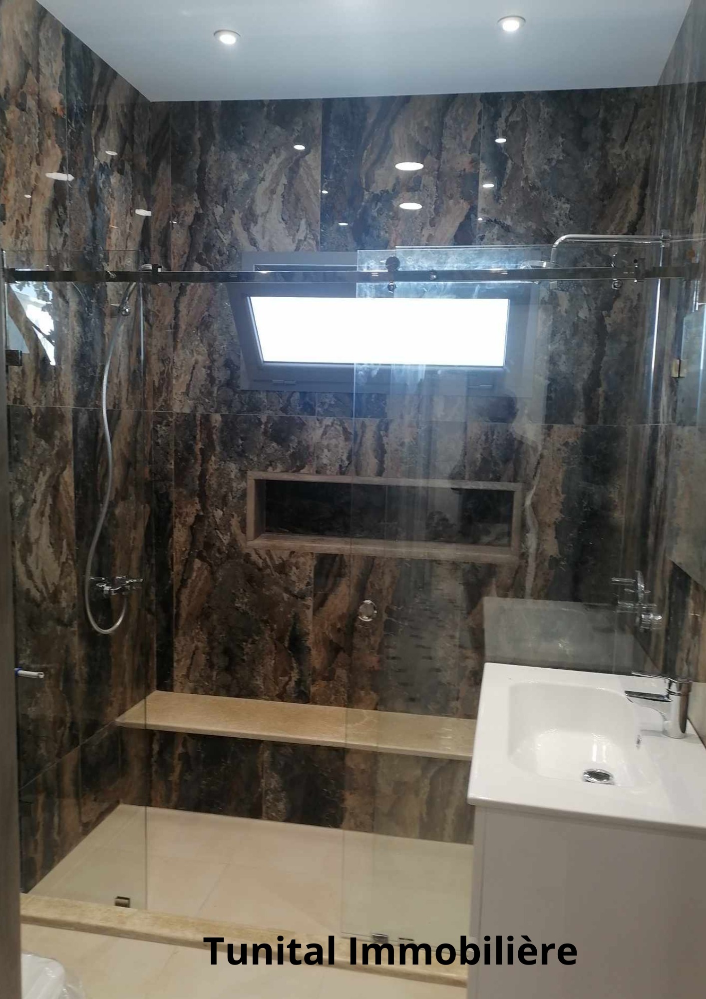 La Marsa&nbsp;Marsa Ennassim&nbsp;Location&nbsp;Maisons&nbsp;Appartement vide standing