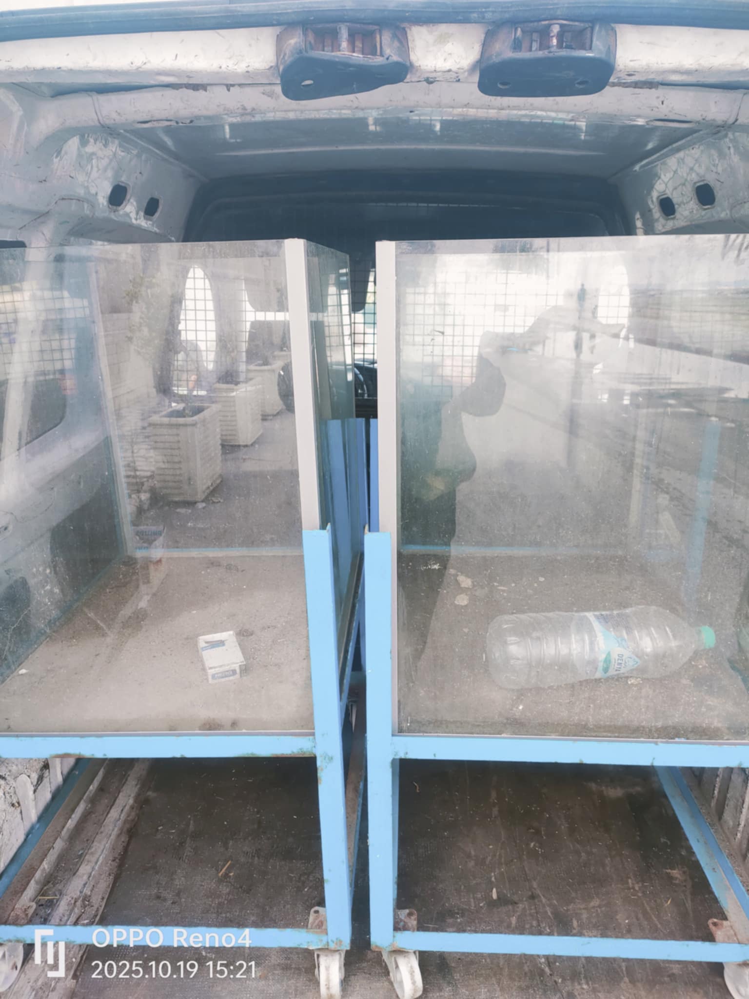 Hammam Lif Hammam Lif Meubles de jardin Cltures, Portails Porte aquarium et grand vase exterieure