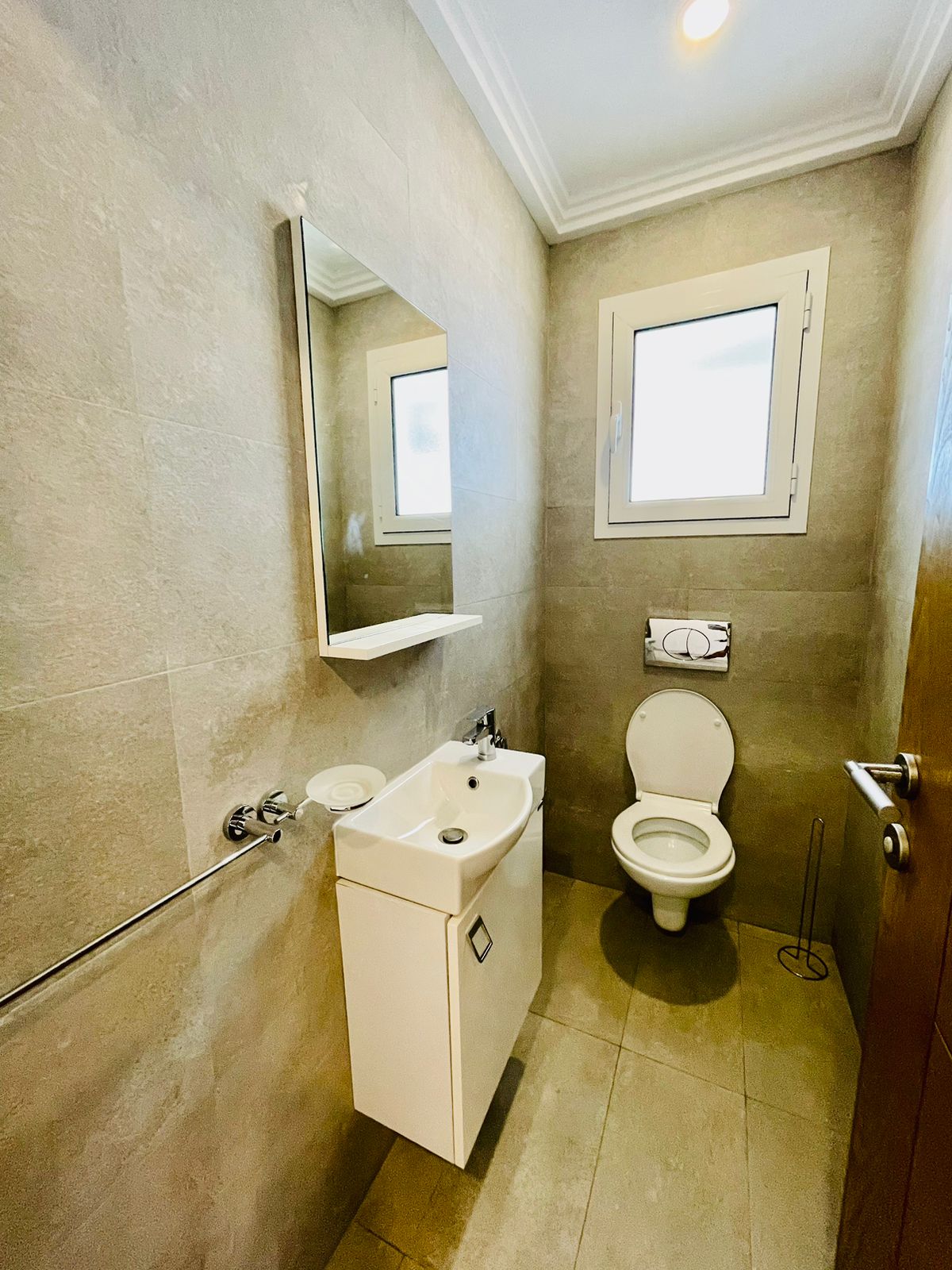 El Menzah El Menzah 9 Location Appart. 4 pices Appartement s3 lumineux a menzah 9c