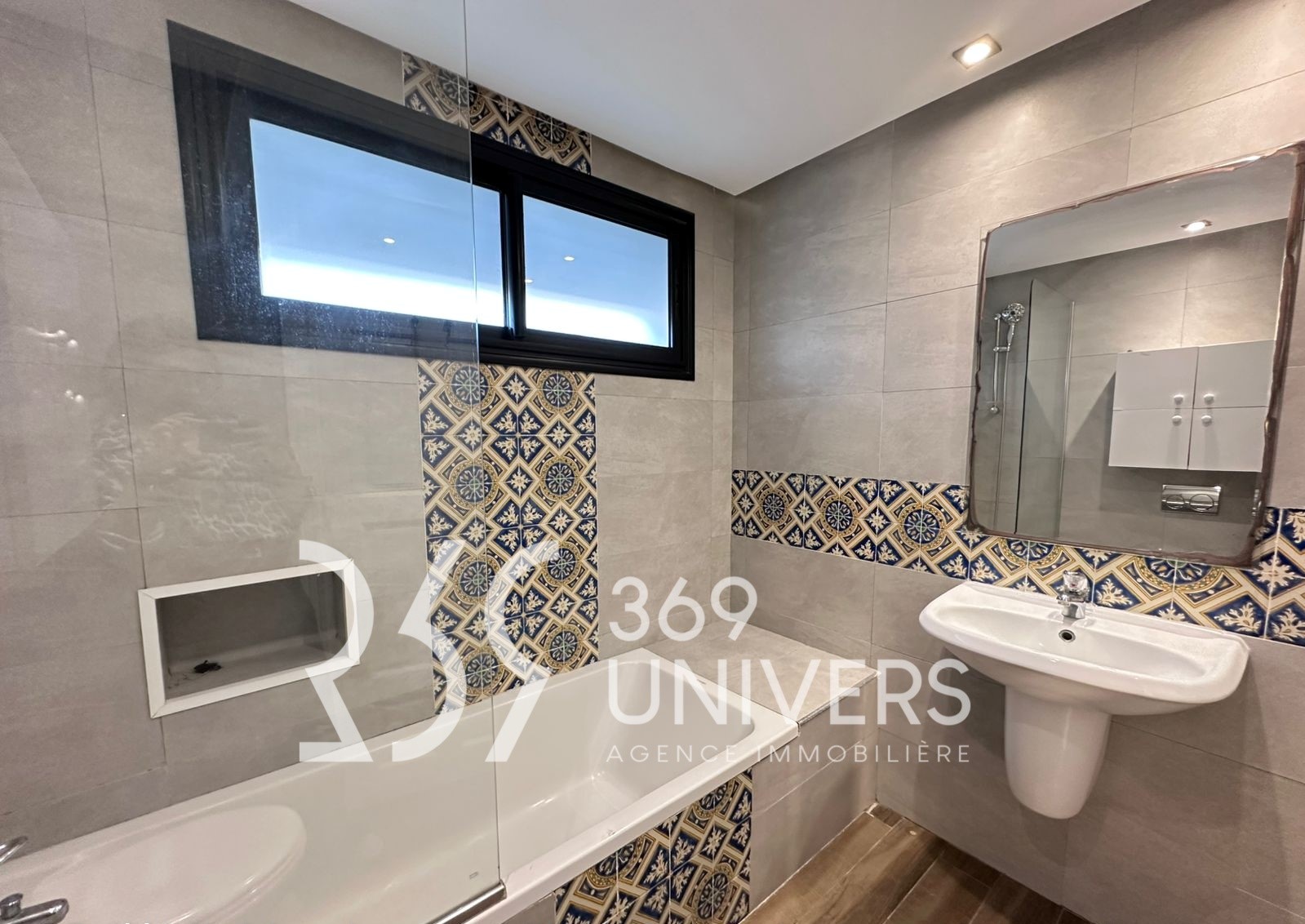 La Marsa Cite El Moez Location Appart. 2 pices Appart avec balcon  la marsa ref ra160