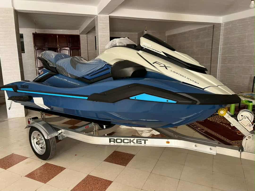 Bateaux  moteurs Jetski