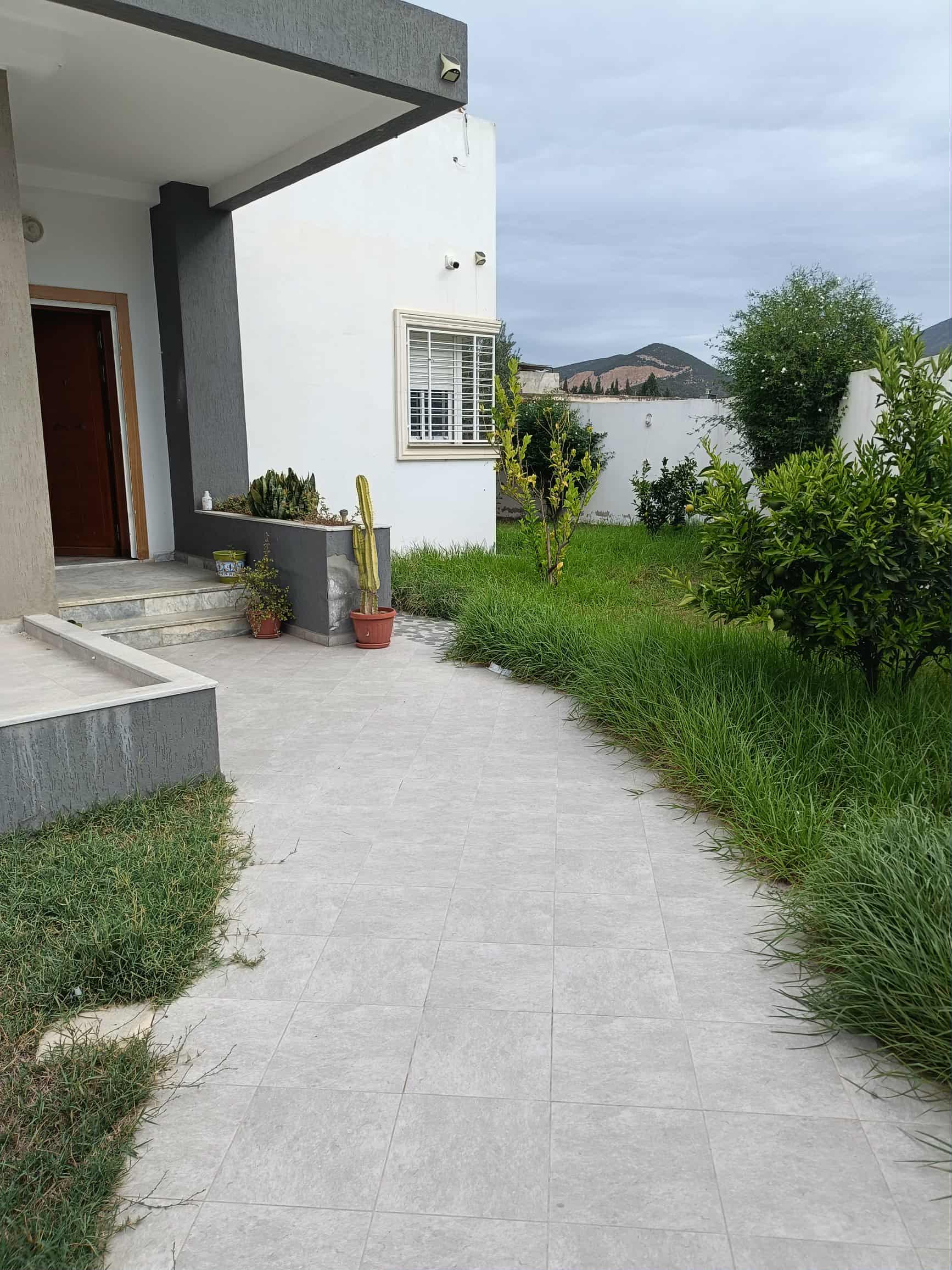 Mornag Mornag Vente Appart. 5 pices+ Villa rdc  mornag