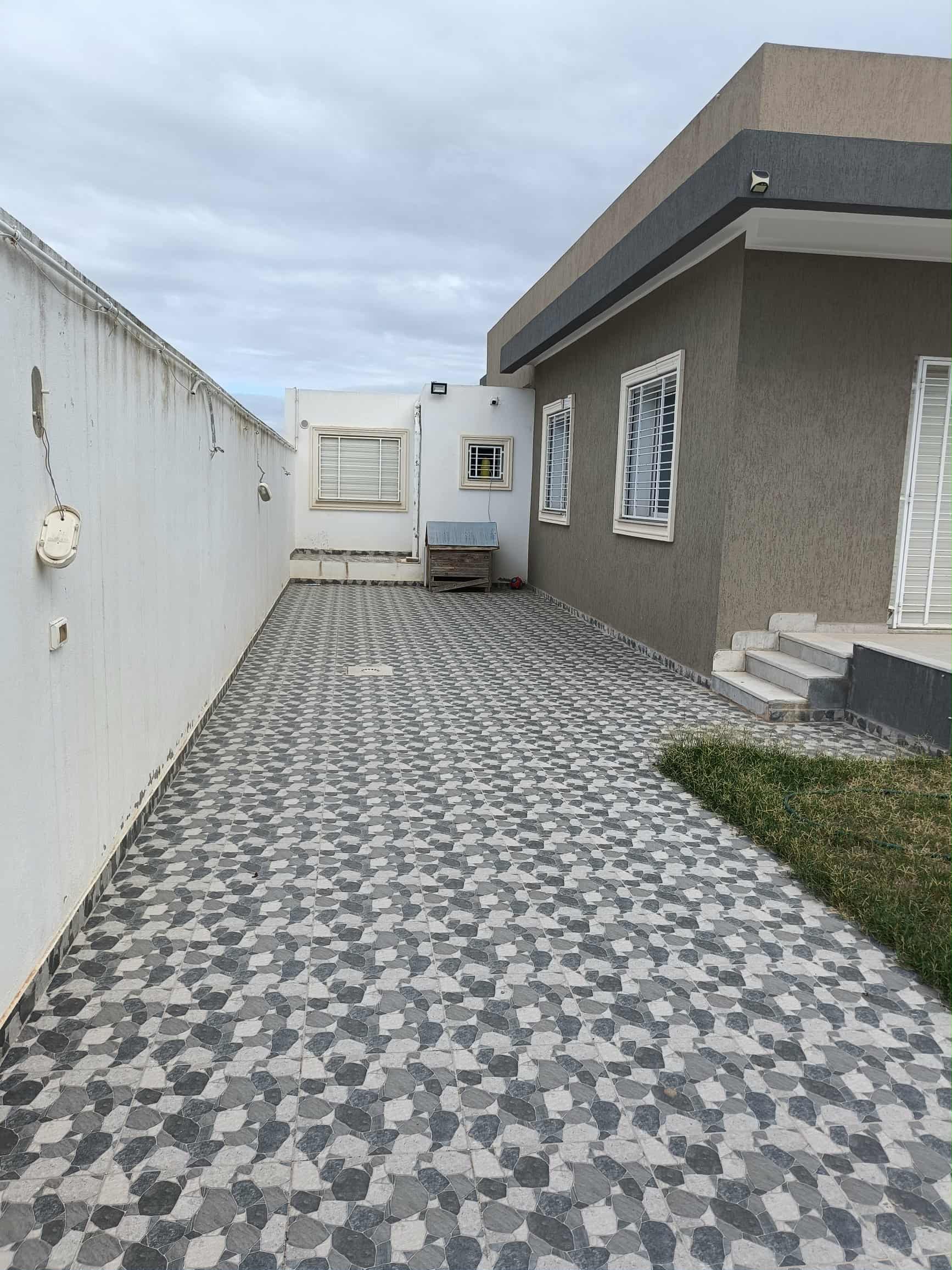 Mornag Mornag Vente Appart. 5 pices+ Villa rdc  mornag