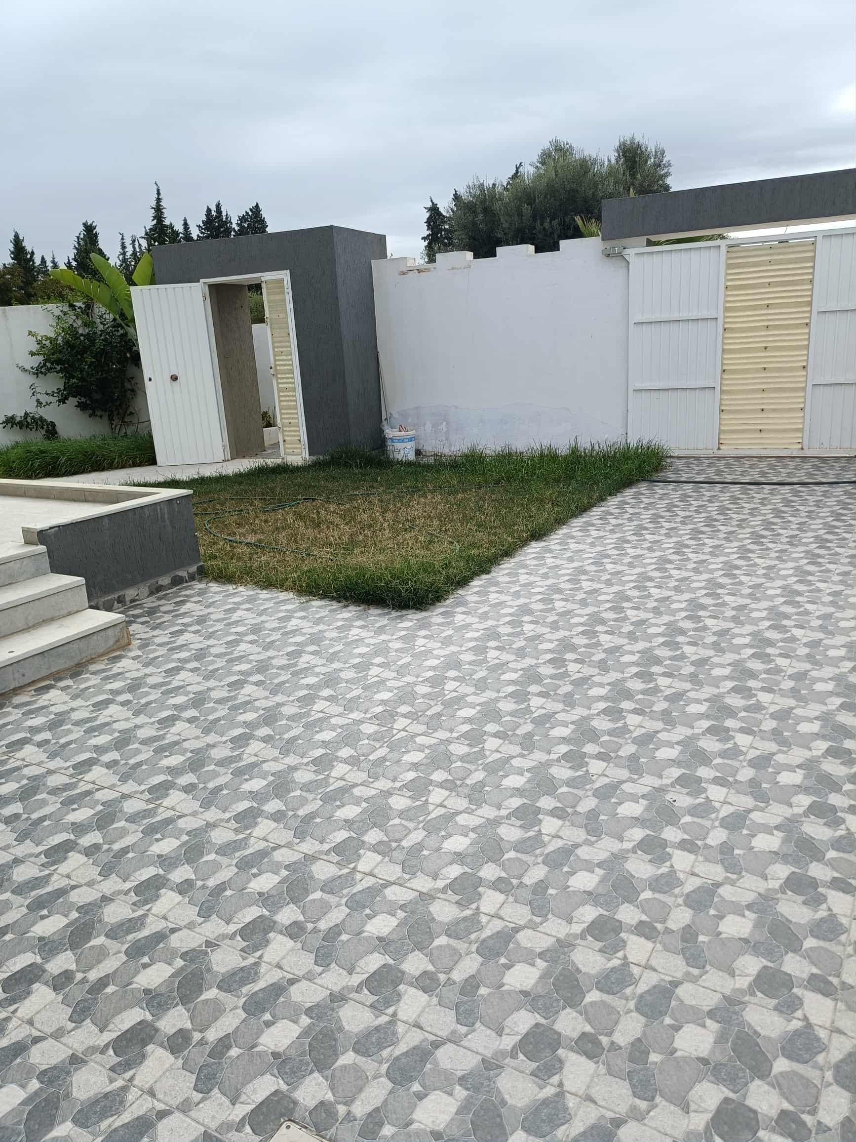 Mornag Mornag Vente Appart. 5 pices+ Villa rdc  mornag